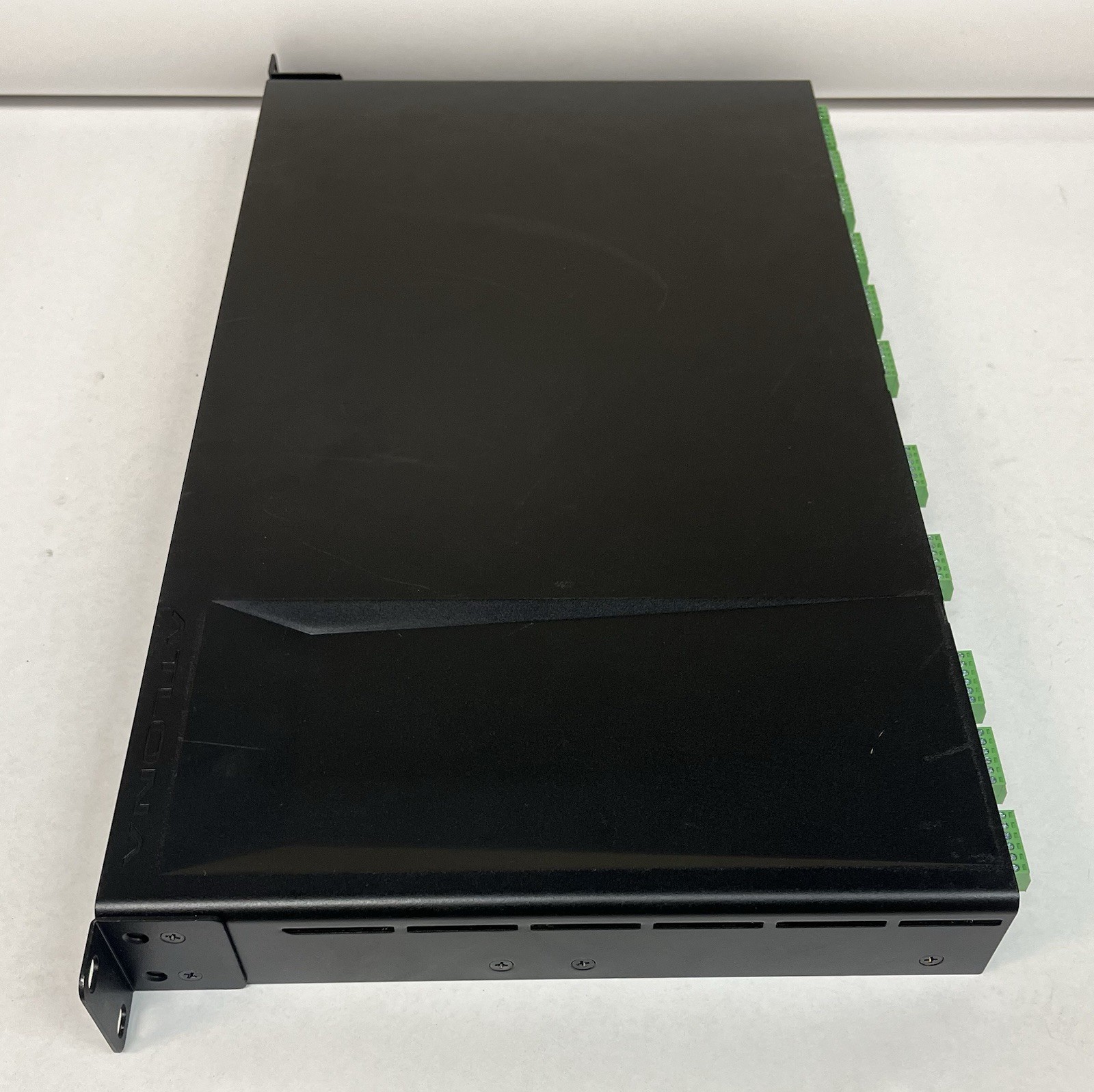 Atlona AT-UHD-CLSO-824 8x2 Multi-Format Matrix Switcher 4K / UHD