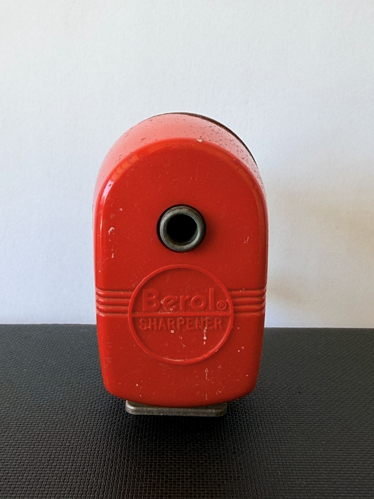 Vintage Berol Apsco Wall Desk Mount Crank Pencil Sharpener Red Cast Metal USA