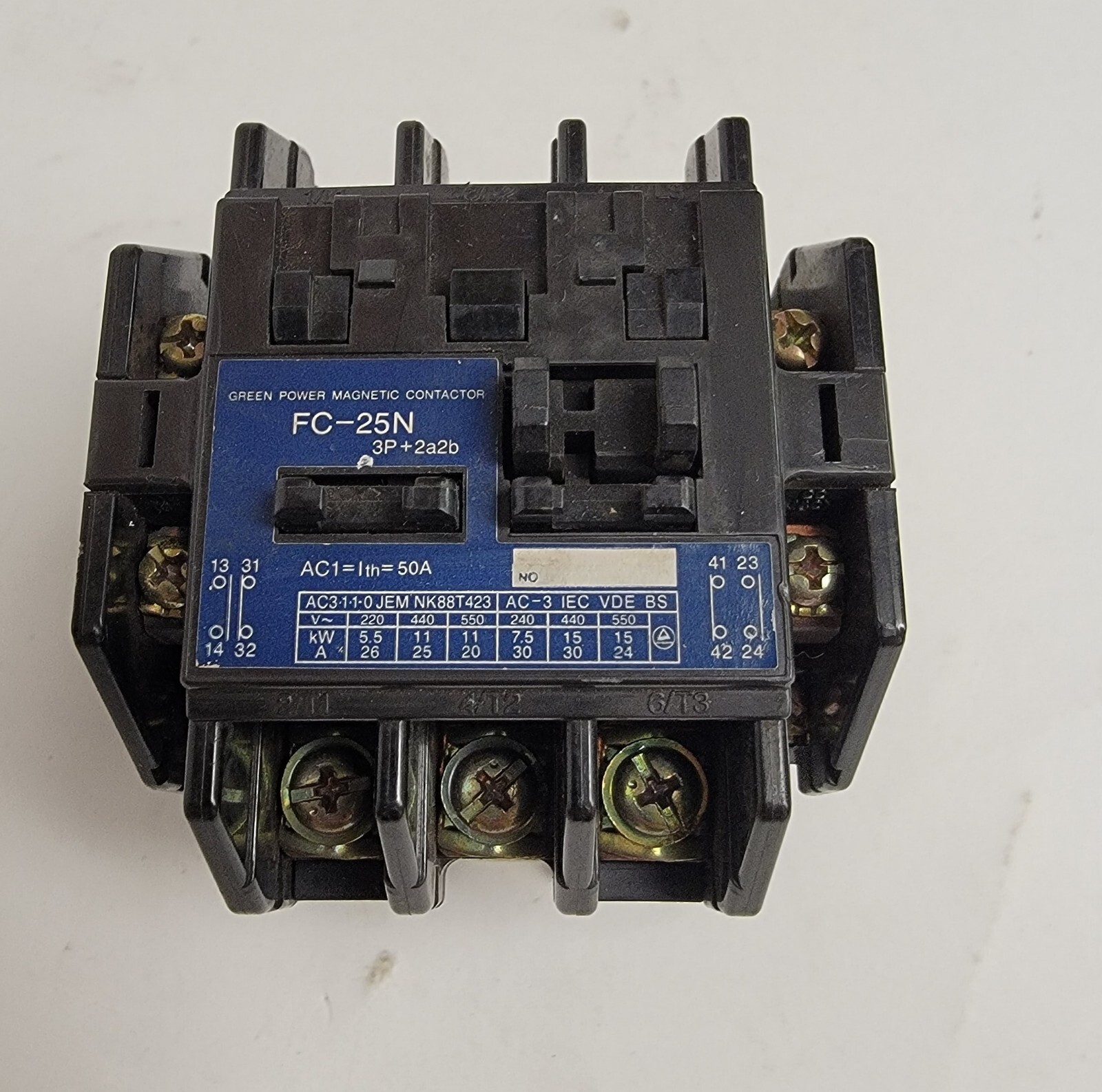 MATSUSHITA FC-25N. BMF6252N. 200V.