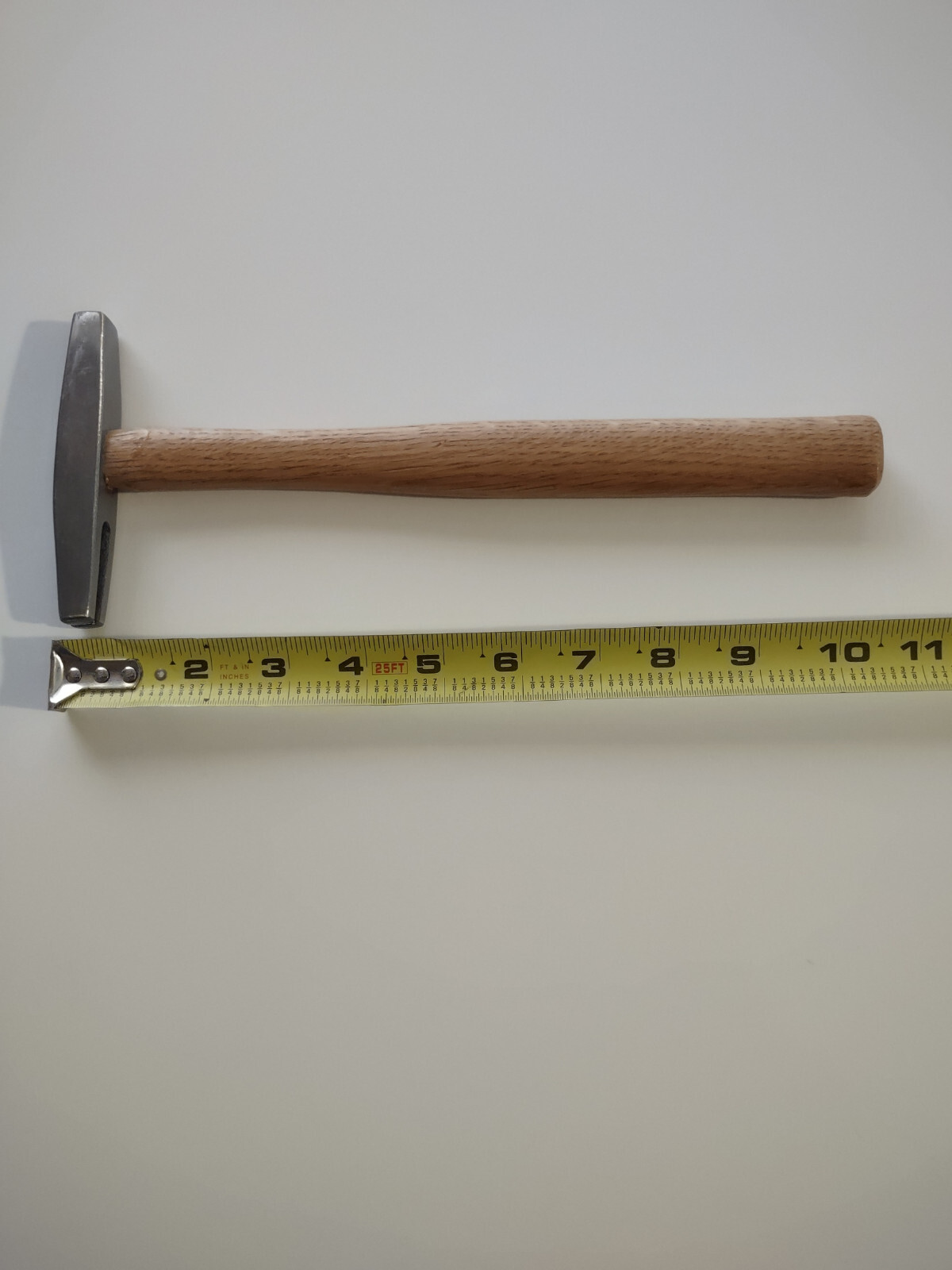 Magnetic 5OZ Smooth Face Tack Hammer