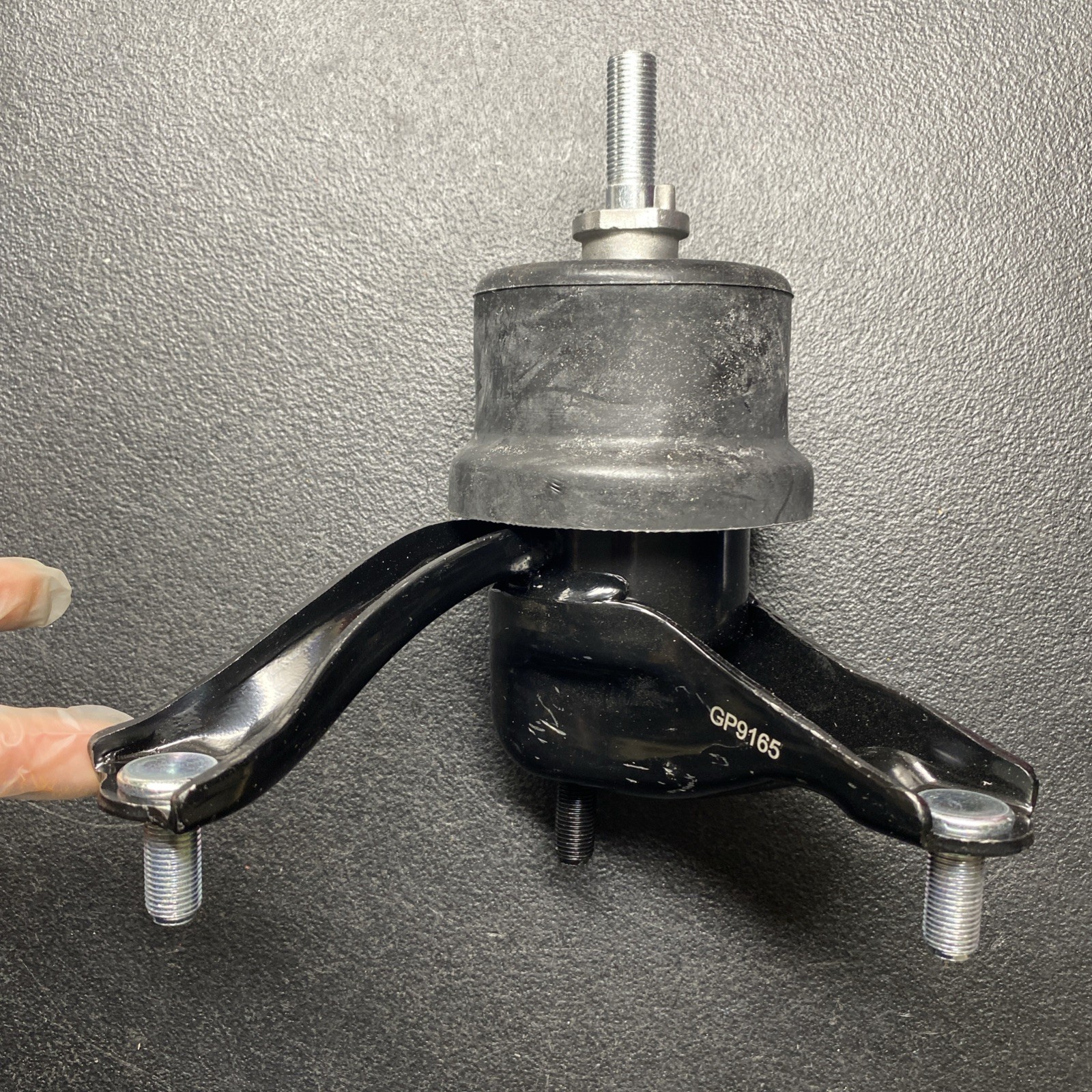 Fits 02-06 Toyota Camry 2.4L 3.0L/04-10 Sienna 3.3L 3.5L Transmission Mount