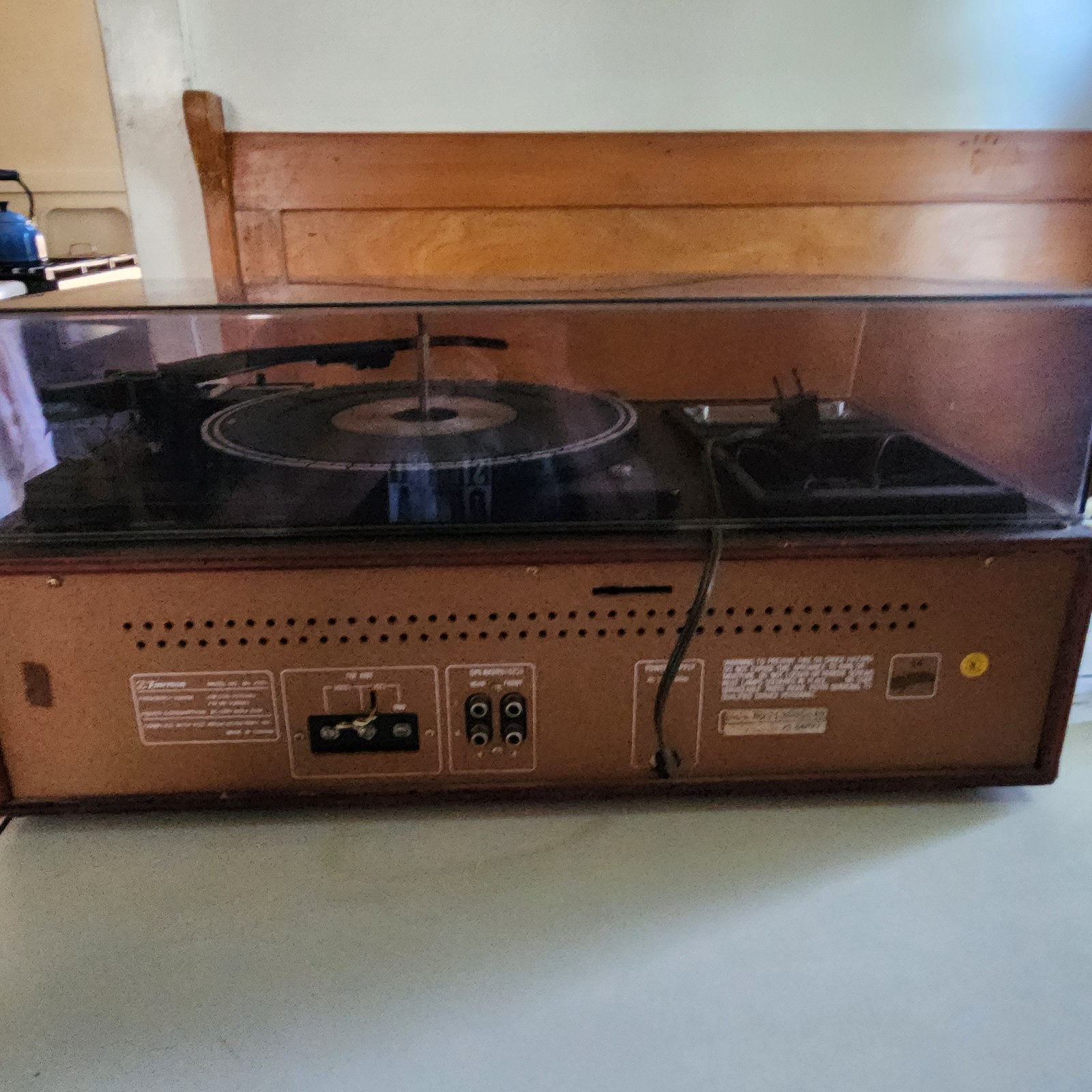 Emerson AM-FM Receiver Stereo 8 Track Player Cassette Player Turntable M-3003
