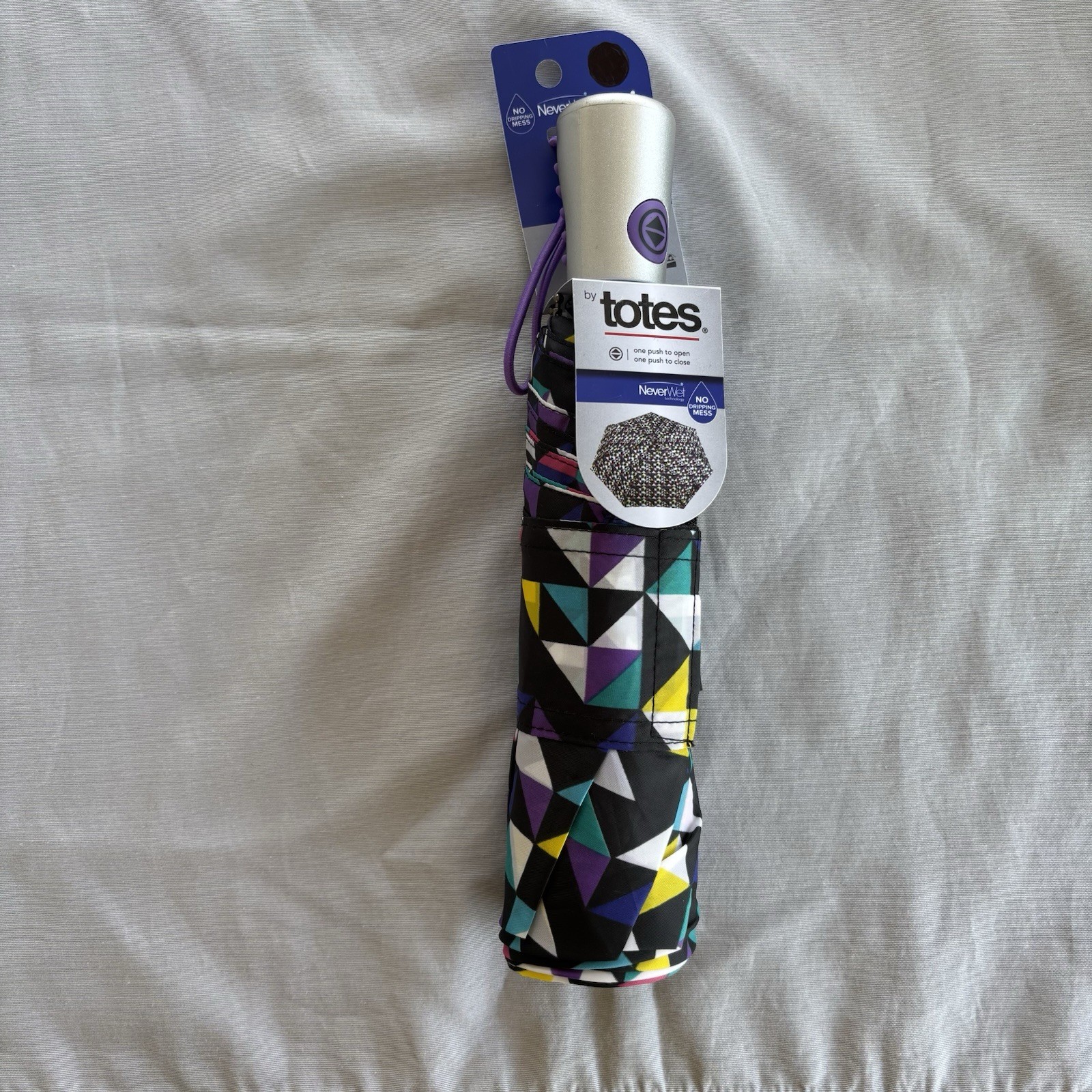 Totes One Touch Auto Open/Close Umbrella Never Wet Technology 43” multicolor NEW