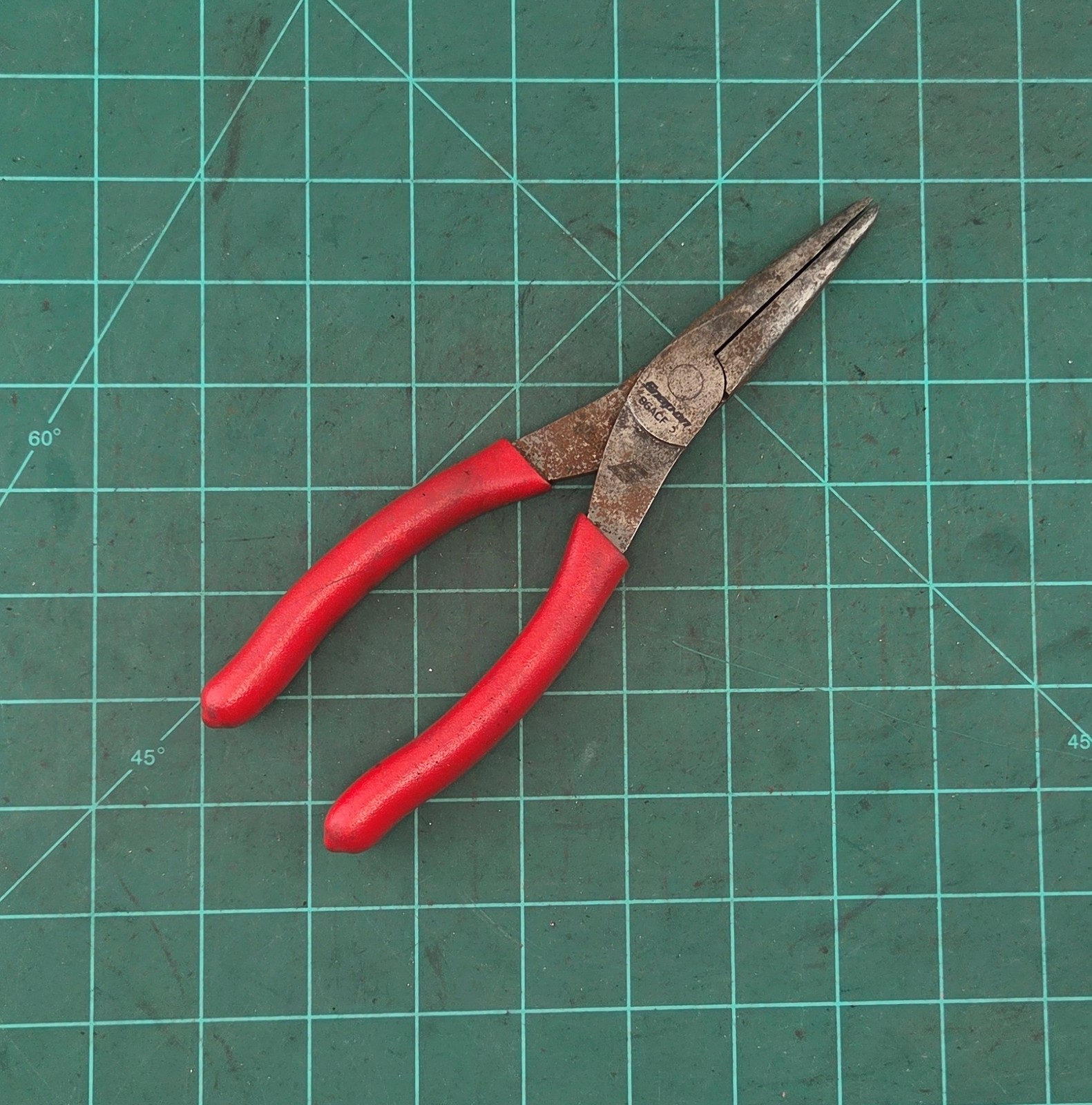 Snap On Tools 96ACF TALON Jaw 8" Needle Nose Pliers RED