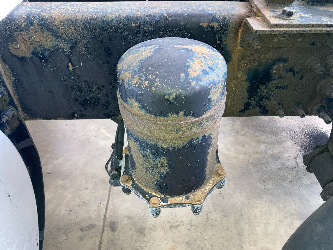 Bendix AD9 Left/Driver Air Dryer - Used