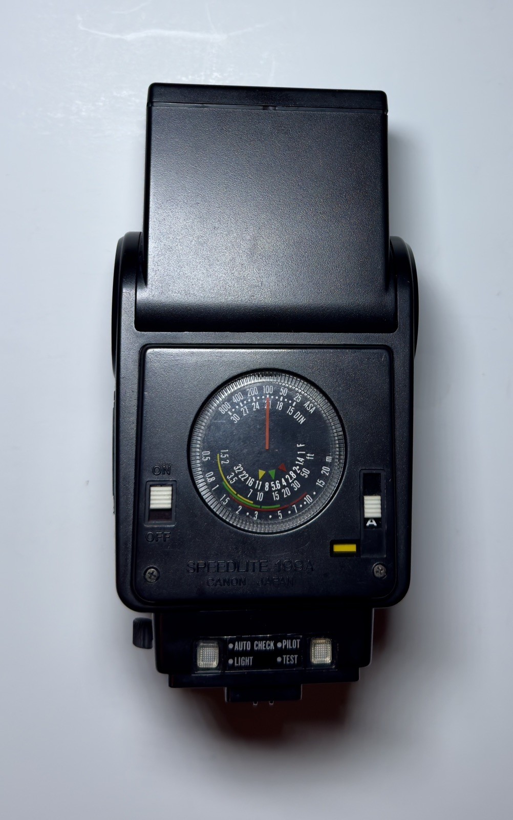 Canon Speedlite 199A Shoe Mount Flash Unit With Carrying Case Vintage Tested