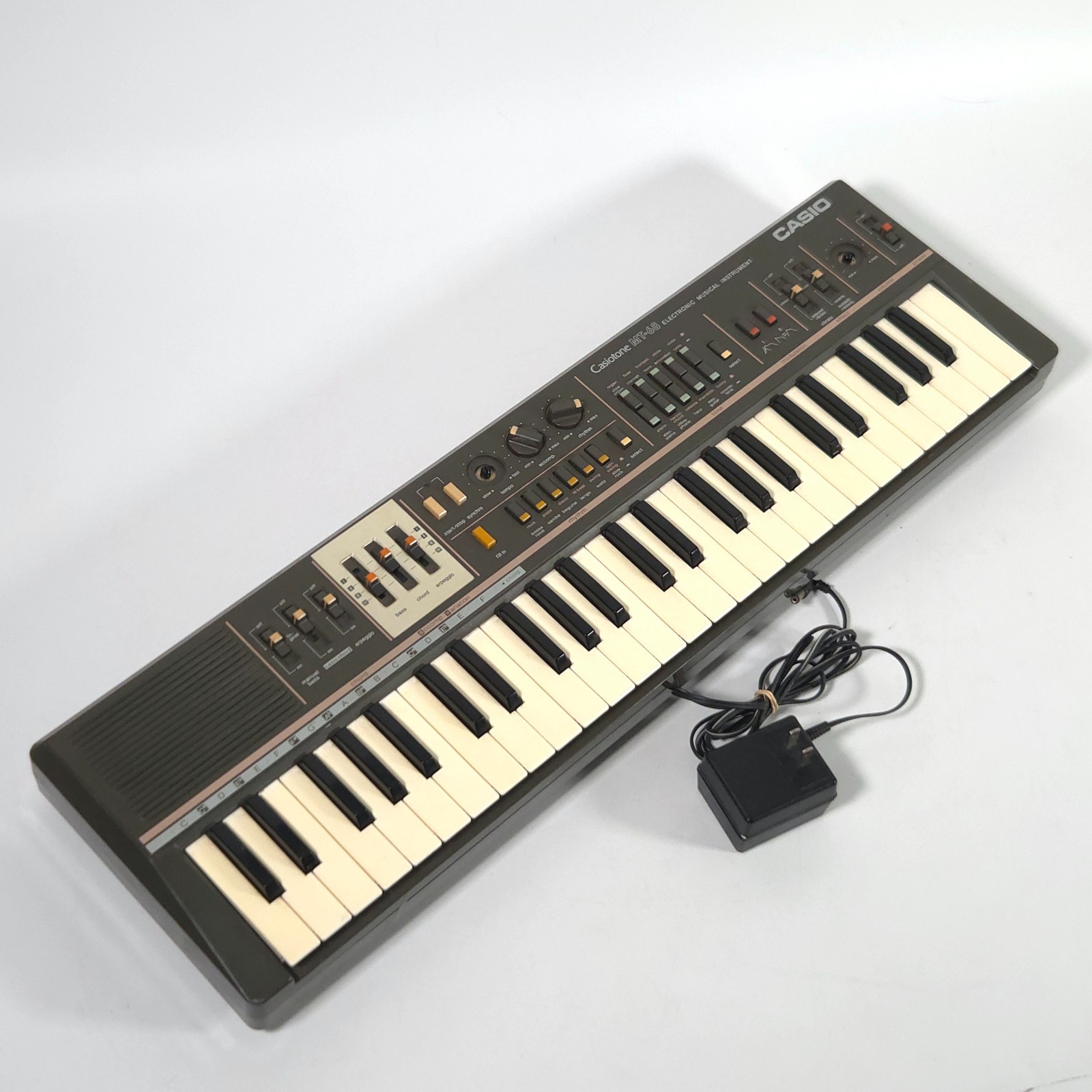 Casio Casiotone MT-68 Electronic Keyboard Piano Vintage 1980s Musical Instrument
