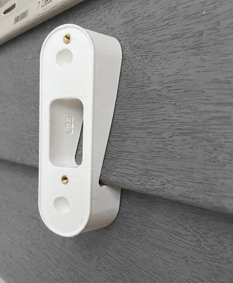 SimpliSafe Doorbell 4" - 5" Vinyl Siding Mounts (0º to 60º)