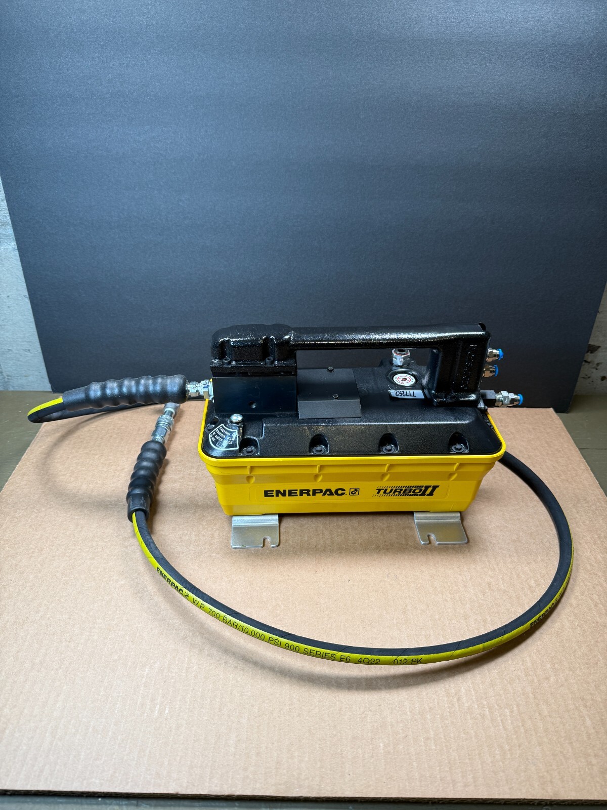 ENERPAC Hydraulic Pump: 10,000 psi Max. Op Pressure, 127 cu PARG1102N