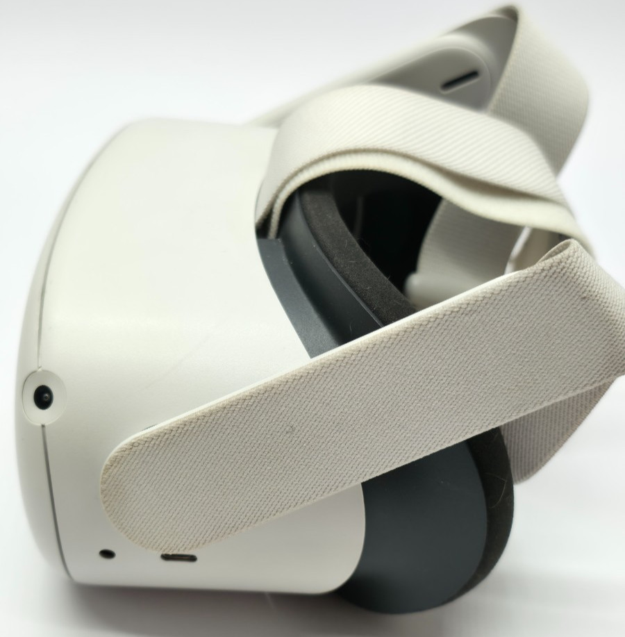 Meta Oculus Quest 2 128GB - **Headset Only**S2