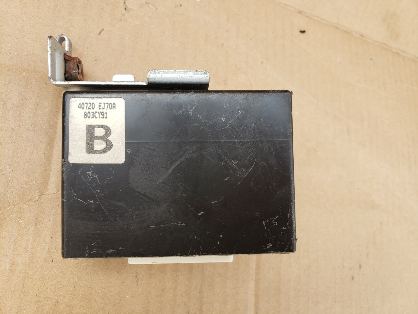 08 - 10 INFINITI M35 M45 Suspension TPMS Control Monitor Module 40720-EJ70A OEM