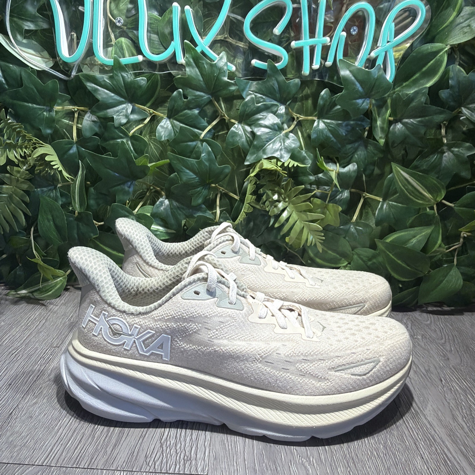 HOKA ONE ONE Clifton 9 Running Shoes Mens 8 D Oat Milk Barley Beige No Insoles