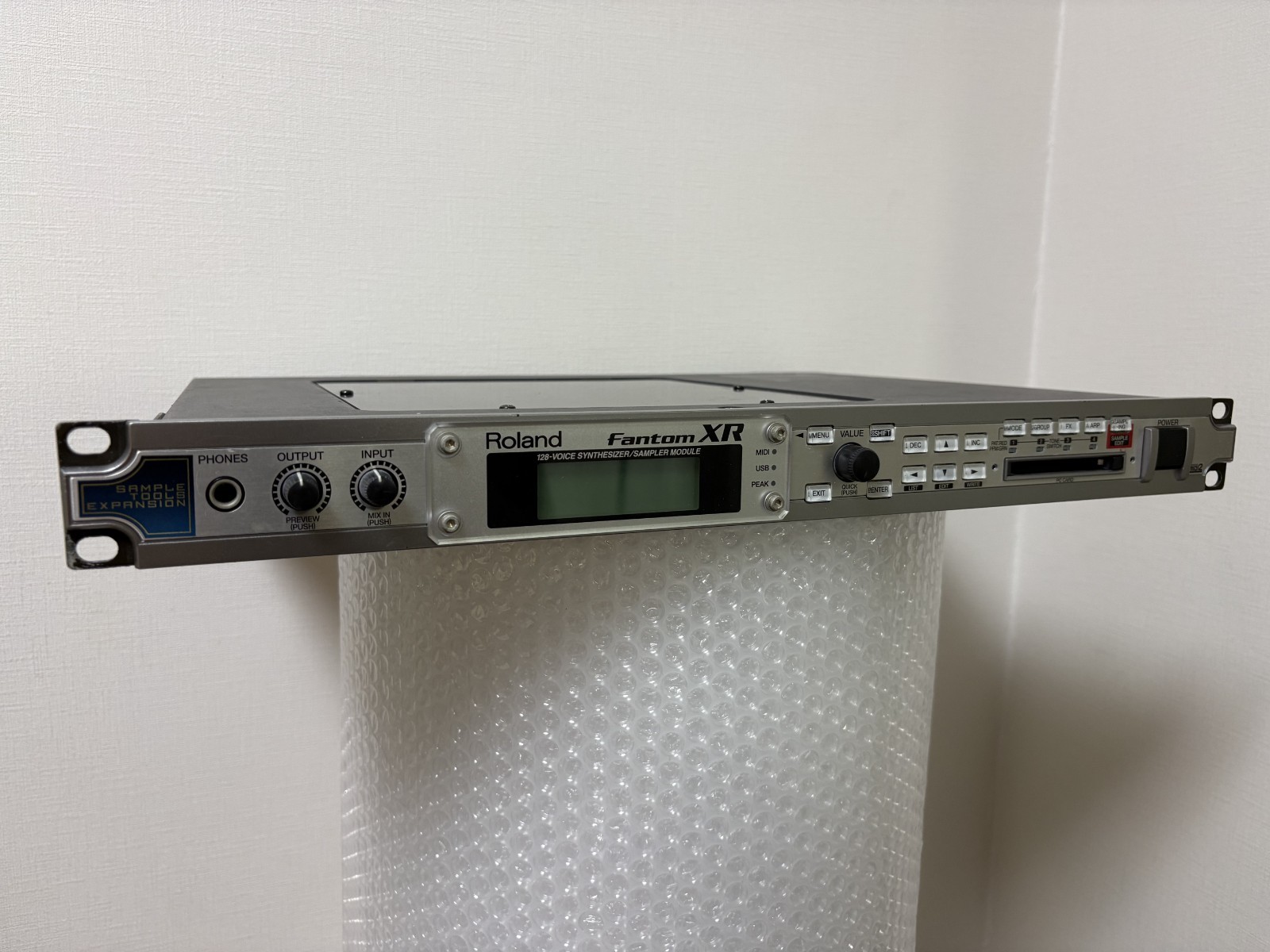 Roland Fantom XR Synthesizer/Sampler Test Completed W/accessories