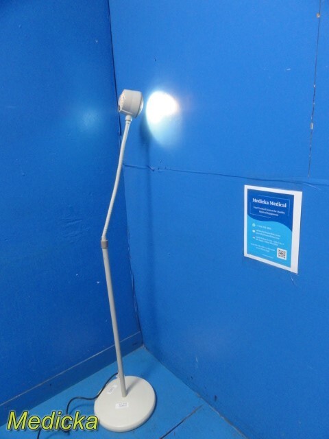 Midmark Ritter Model 152-001 Exam/Procedure Light W/O Caster Base ~ 36466