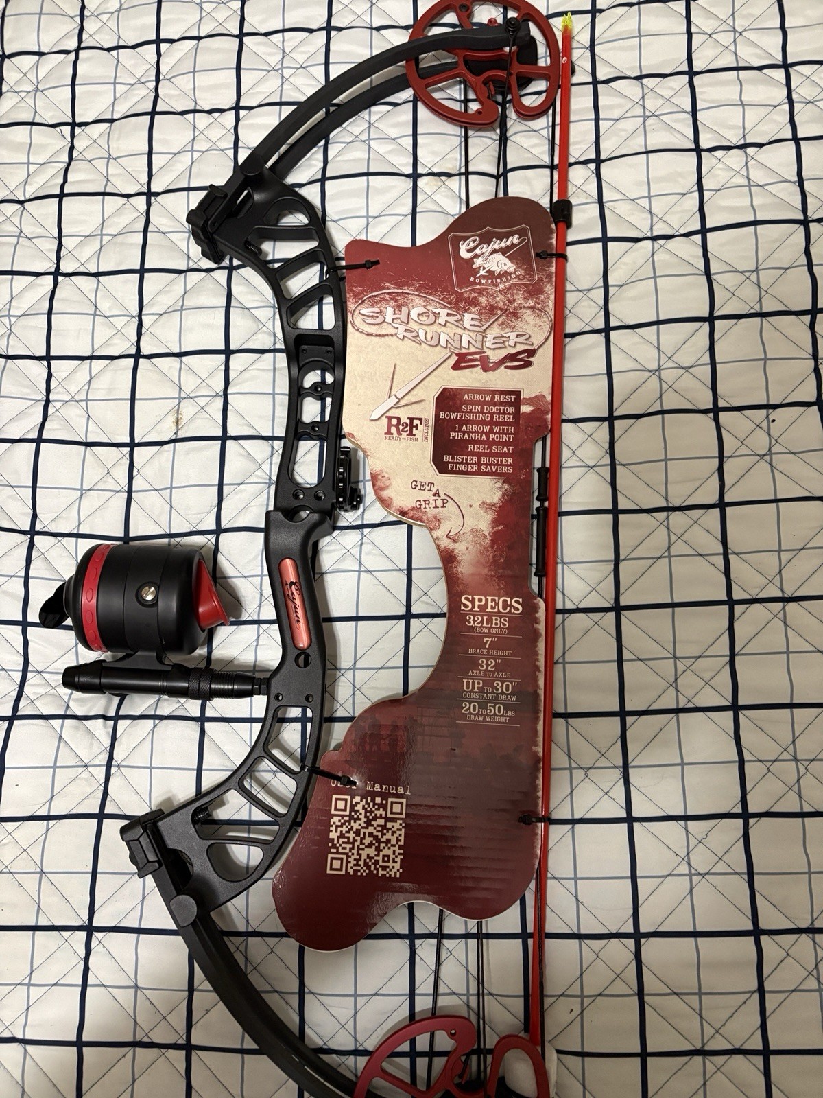 Cajun Shore Runner EVS Compound Bow Set Black/Red Bowfishing Right Handed