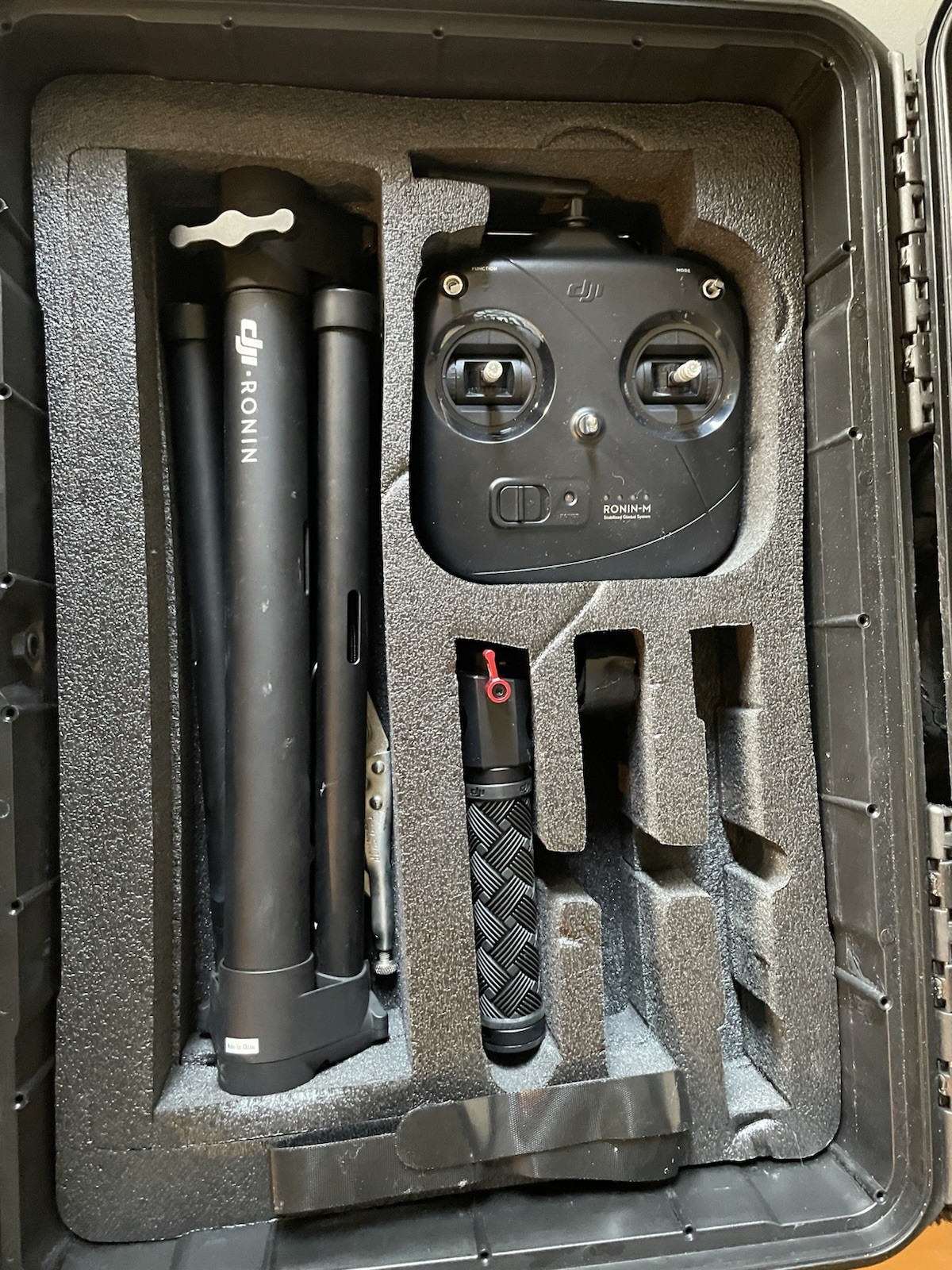 DJI Ronin M 3-Axis Handheld Gimbal Stabilizer Kit & Hard Case ~REPLACE BATTERIES