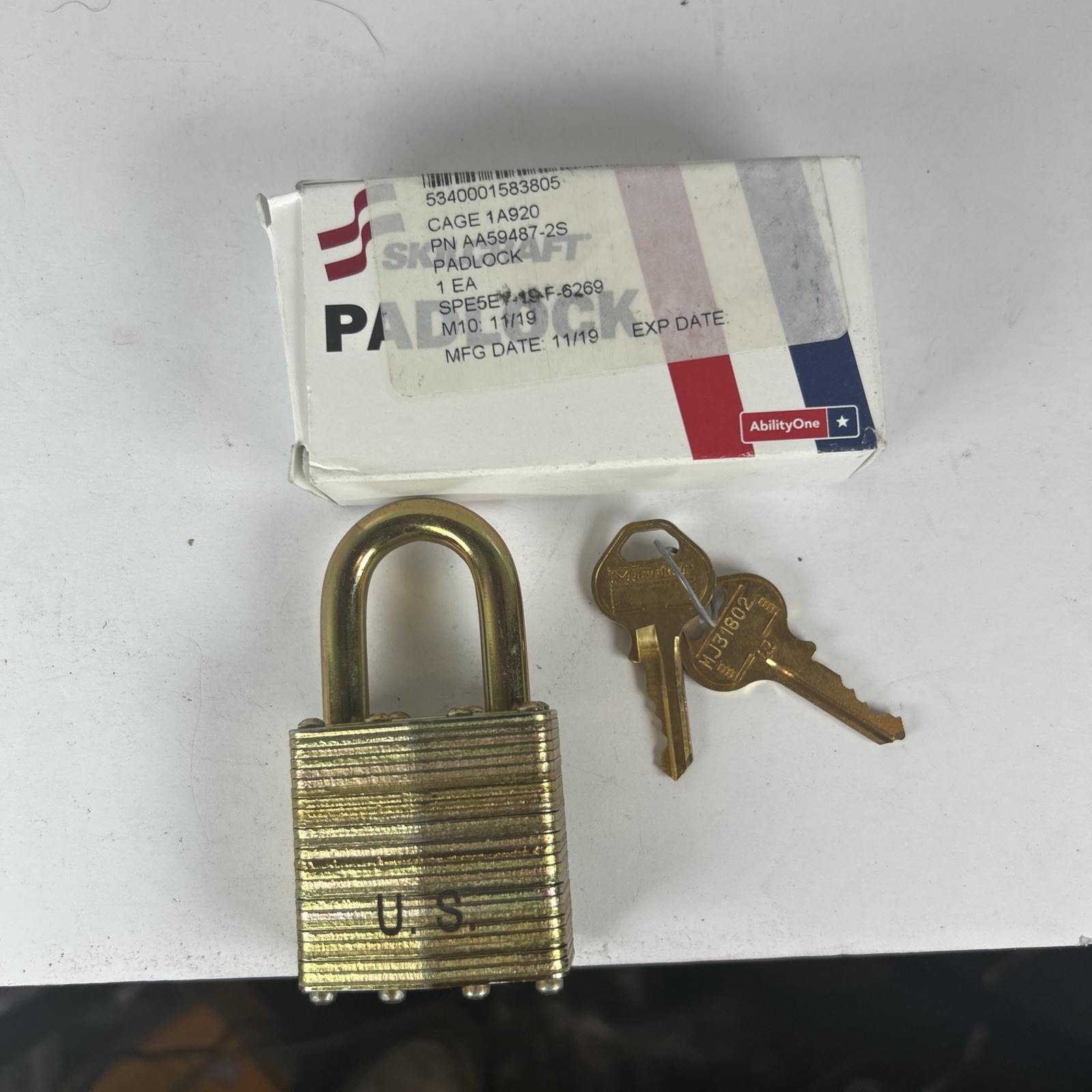 Skilcraft AbilityOne Padlock 5340001583805 - Comes W/ 2 Keys