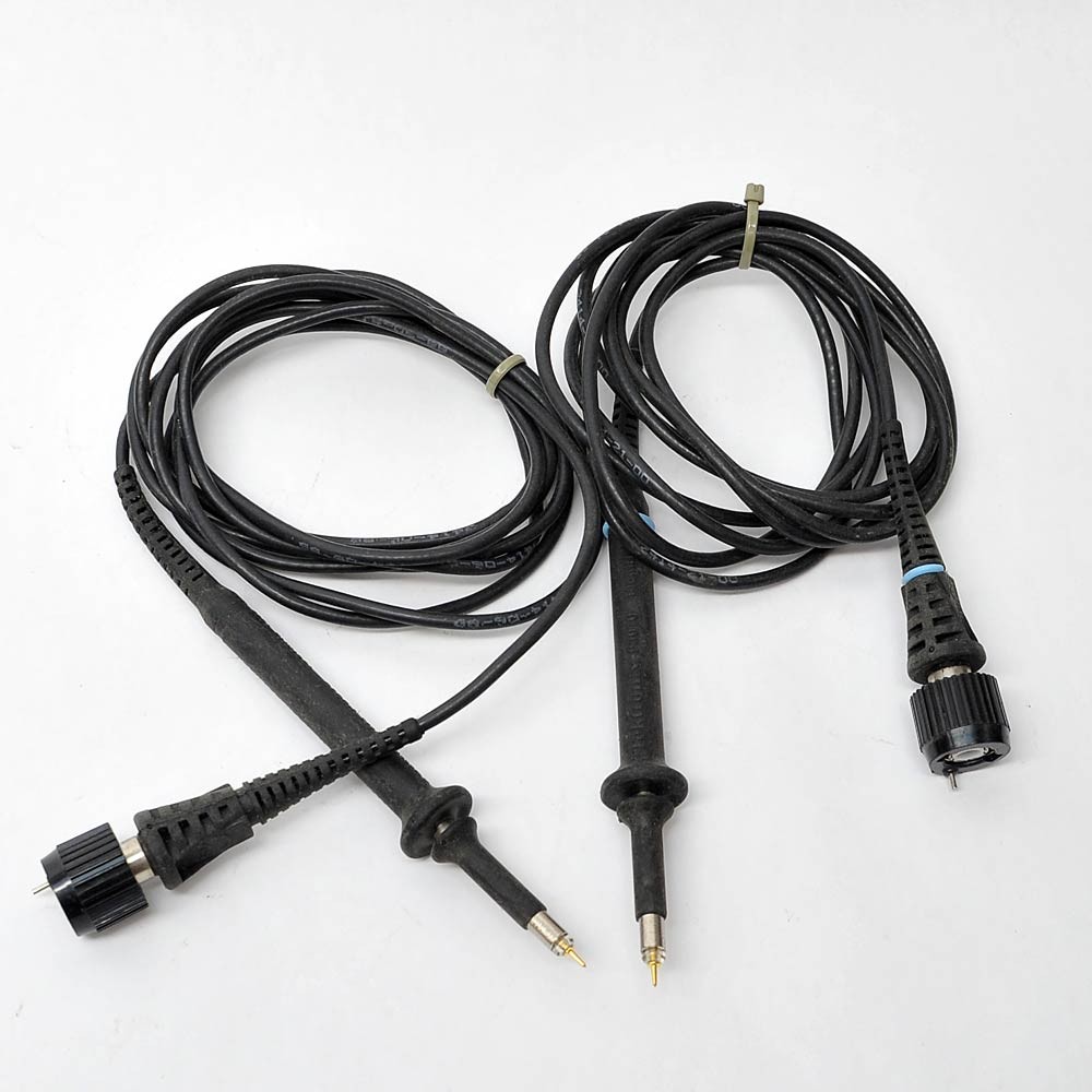 (Lot of 2) Tektronix P3010 Passive Voltage Probes 100MHz 10x Attenuation 300V