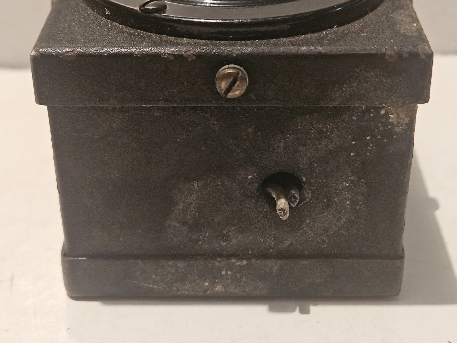 General Electric / U S ARMY / Type DW-46 Panel Meter 0-250 AC Milliamperes