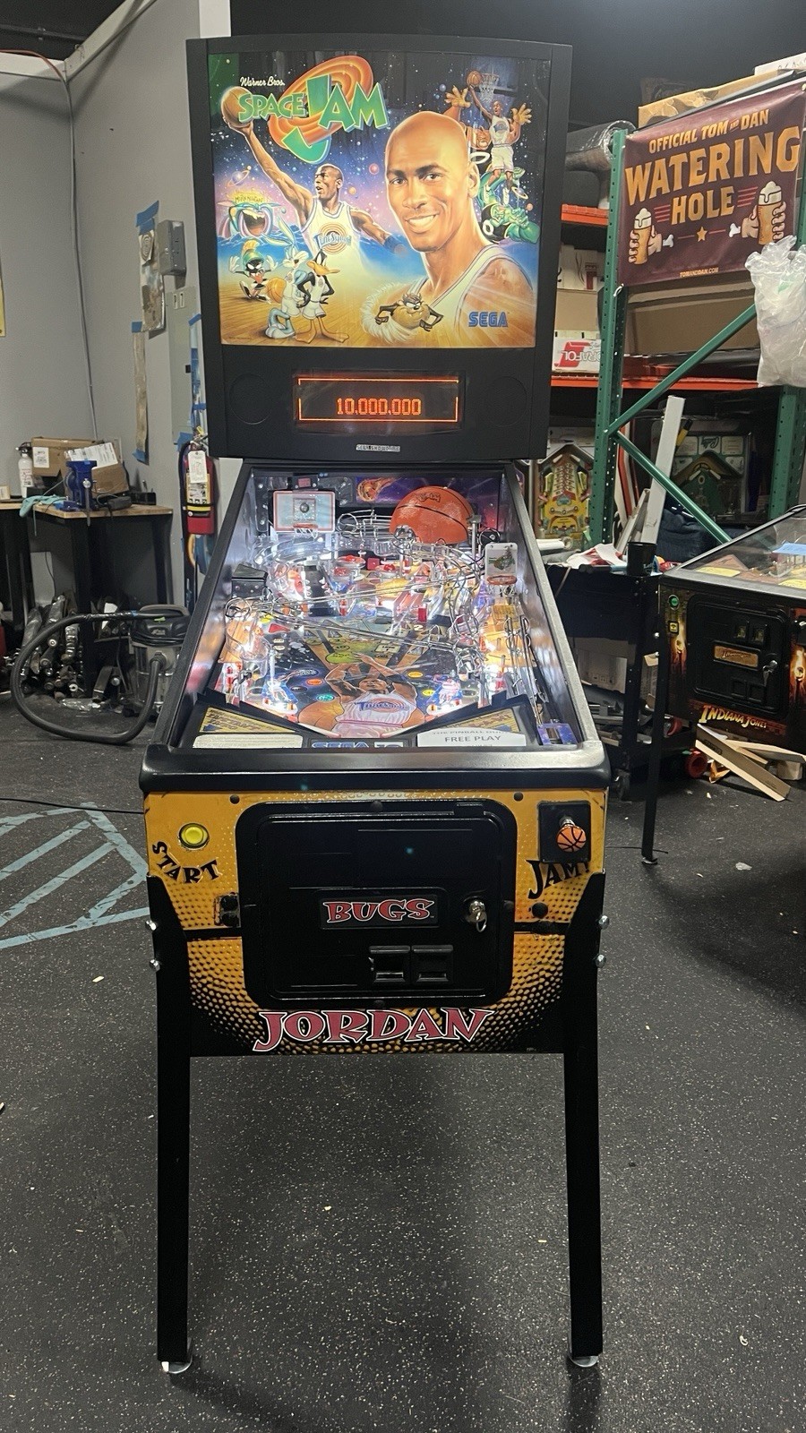 SPACE JAM  PINBALL  MACHINE FULLY REFURBISHED LEDS RARE SEGA 1996 MICHAEL JORDAN