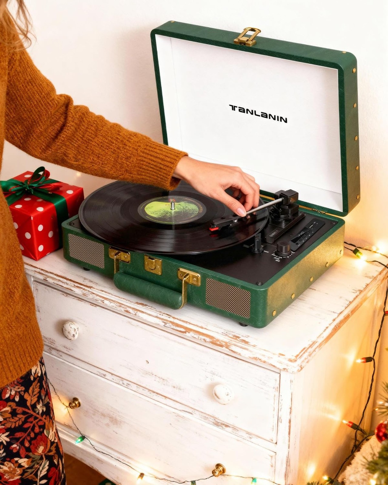 Vintage 3-Speed Bluetooth Record Player, Portable Suitcase Turntable with Bui...