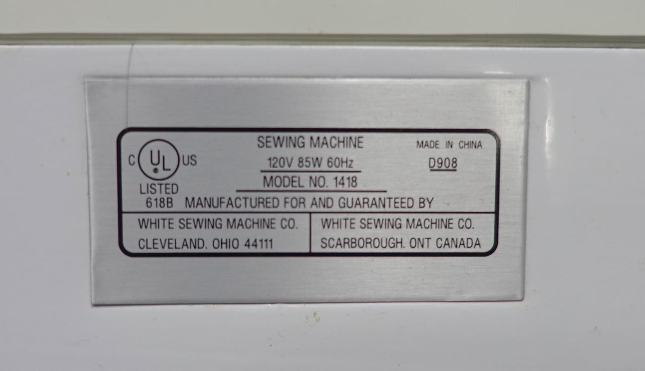 WHITE 1418 Sewing Machine 13-Stitch w/ Manual/Case Tested