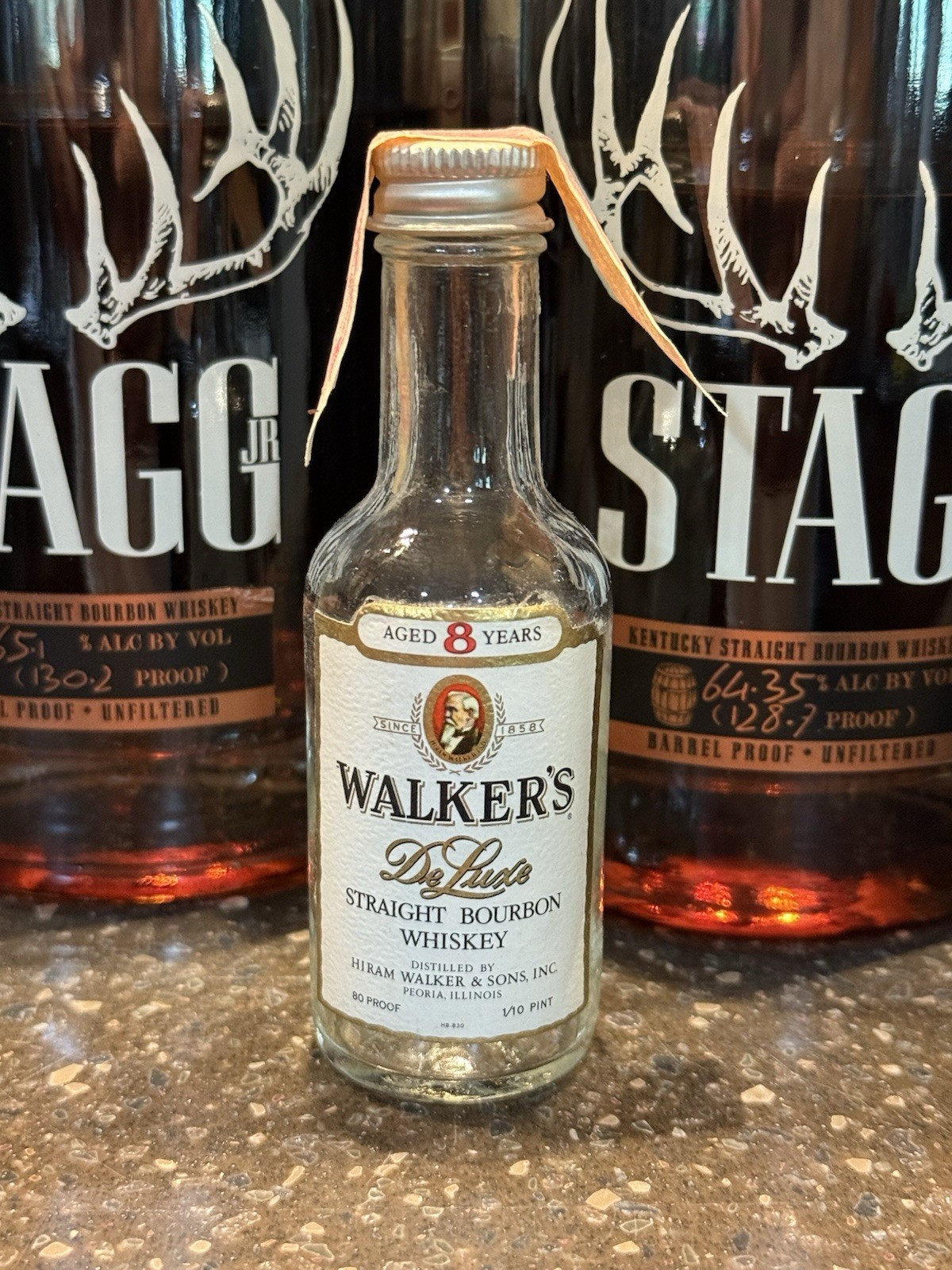 Vtg 1979 Walker’s DeLuxe 8 Yr Whiskey 80-Proof Paper Label 1/10 Pint Mini Bottle