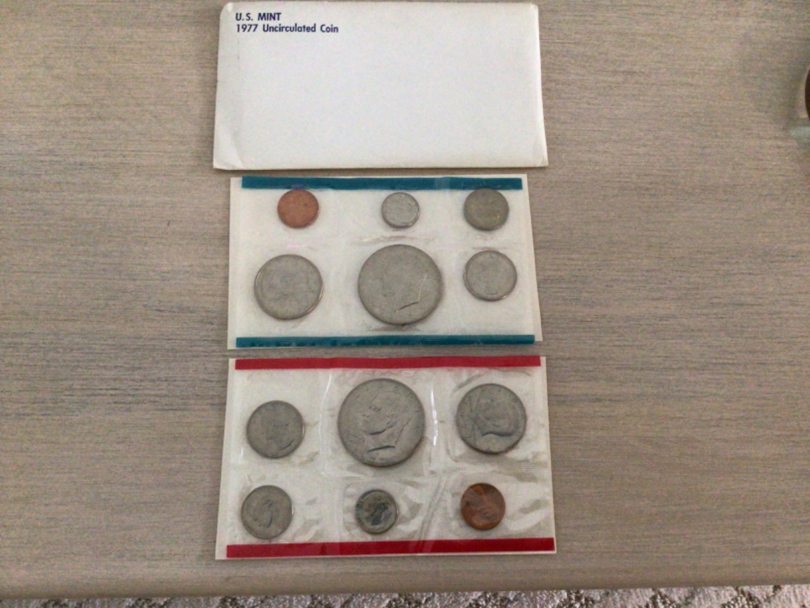 1977 Uncirculated Coin Set U.S Mint Original Government Packaging