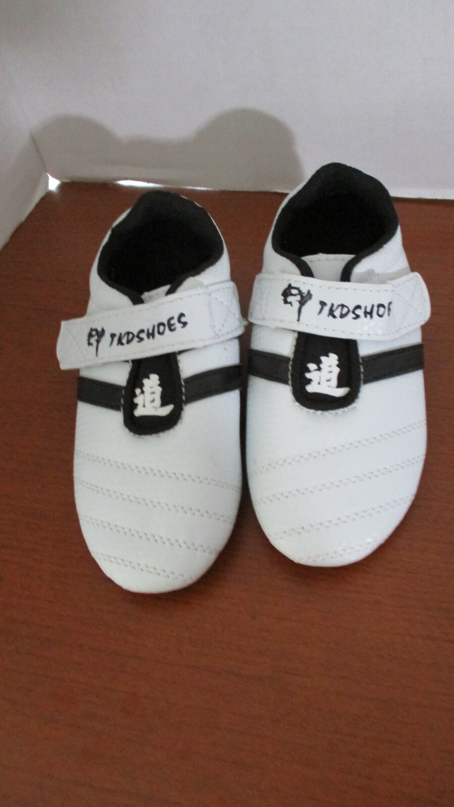 TKDSHOES~White & Black Martial Arts TAEKWONDO SHOES~Youth Size 29~NEW