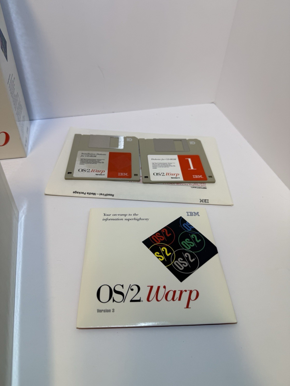 IBM OS/2 WARP Version 3 Plus BonusPak With Floppy Discs Red Spine