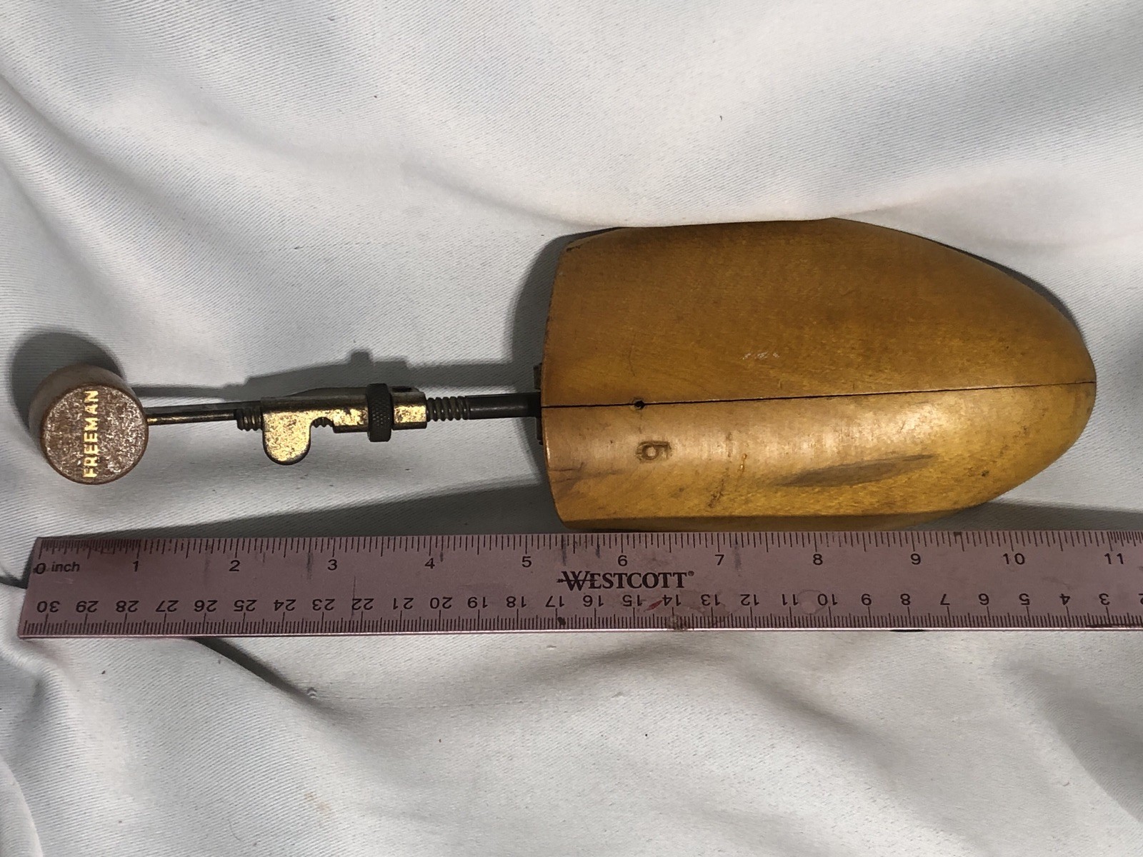 Vintage Freeman Men’s Adjustable Shoe Stretcher Insert