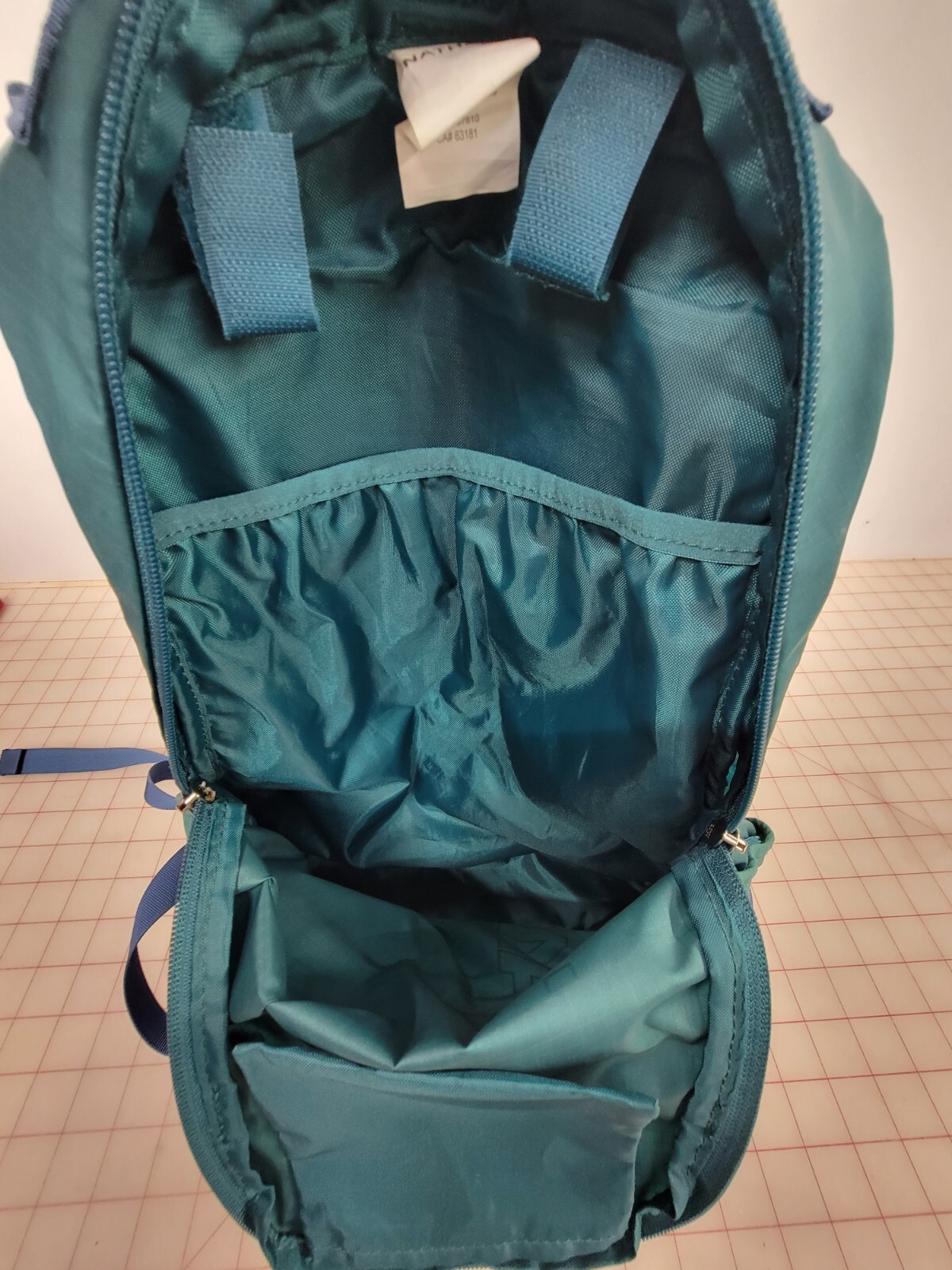 Nathan Unisex Crossover 10 Liter Hydration Pack One Size