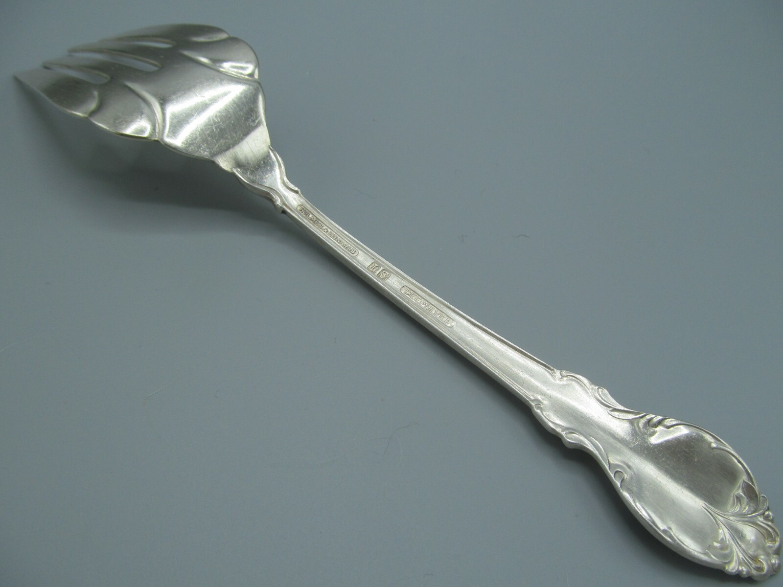 Holmes & Edwards IS SILVER FASHION Deep Silver Plate Silverware Flatware