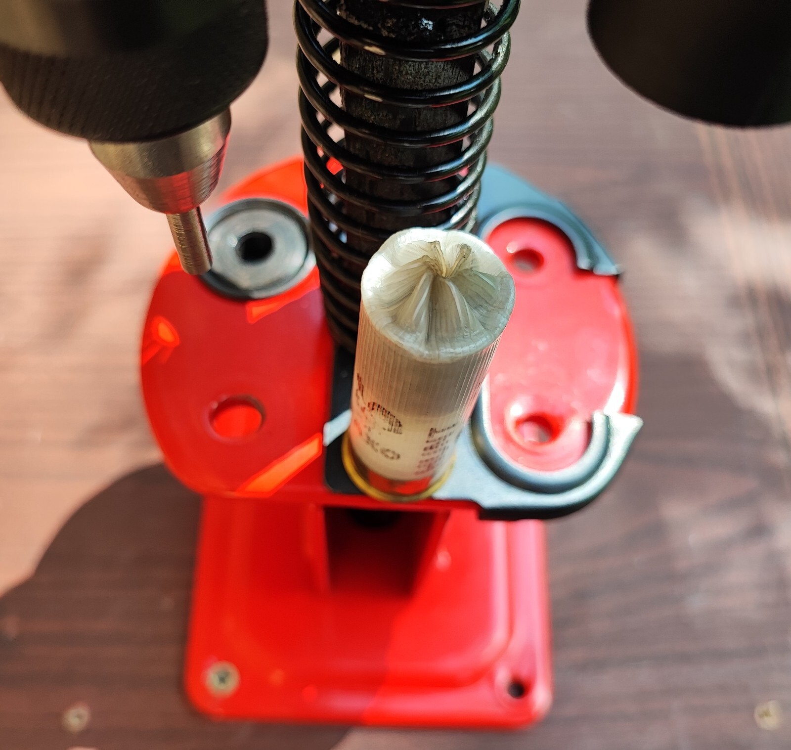Intermediate shaping tool steel with bolt