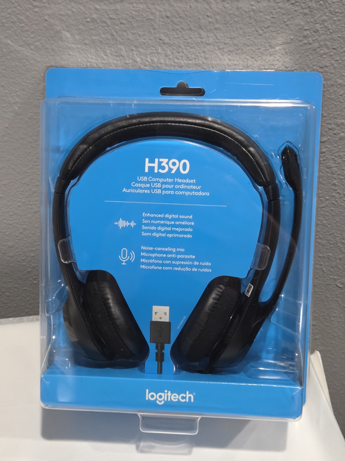 Logitech H390 Headphones USB Computer Headset Noise Canceling Mic