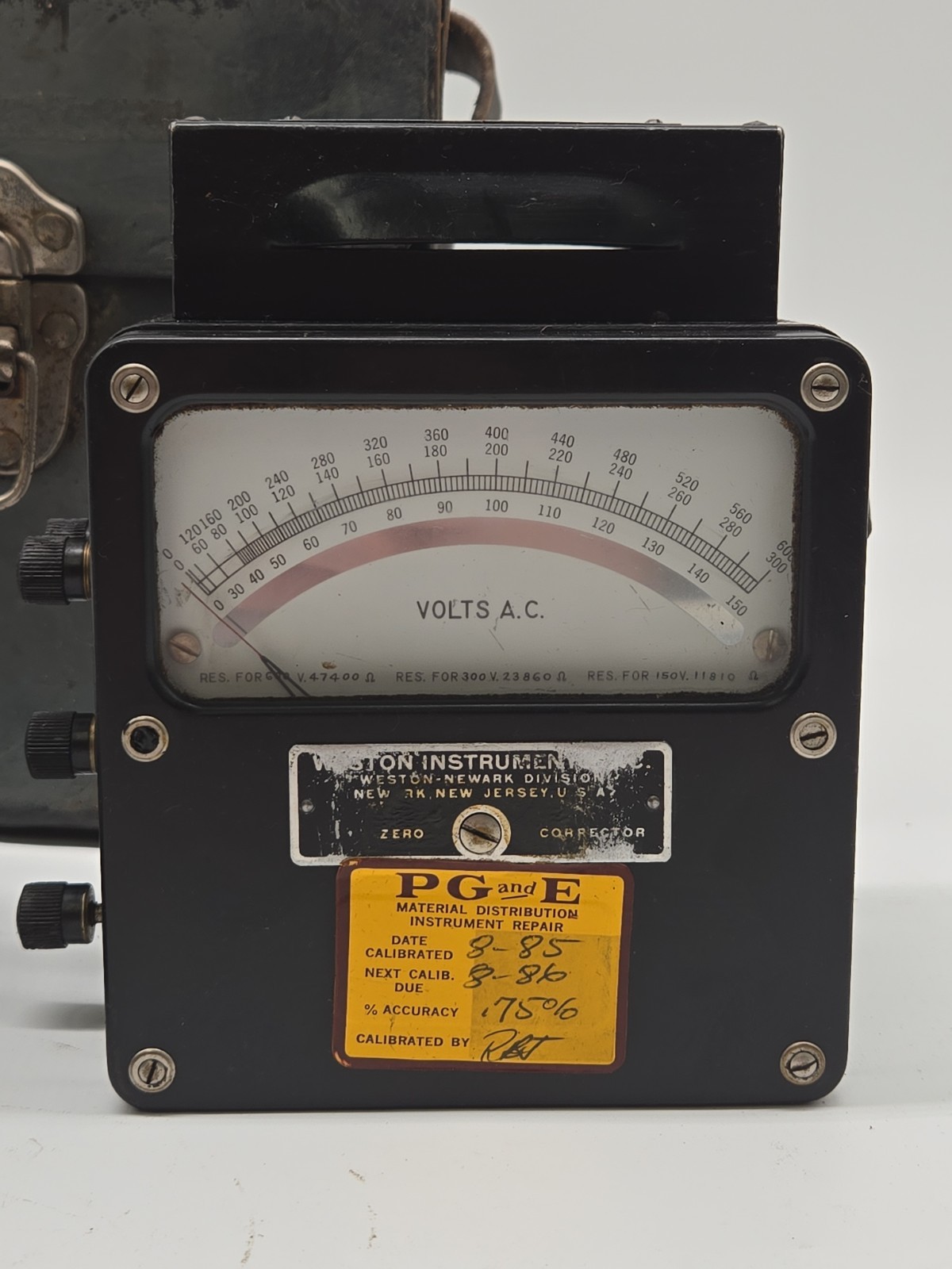 Vintage Weston AC Voltmeter Zero Corrector Meter Model 433 - Bag And Cable