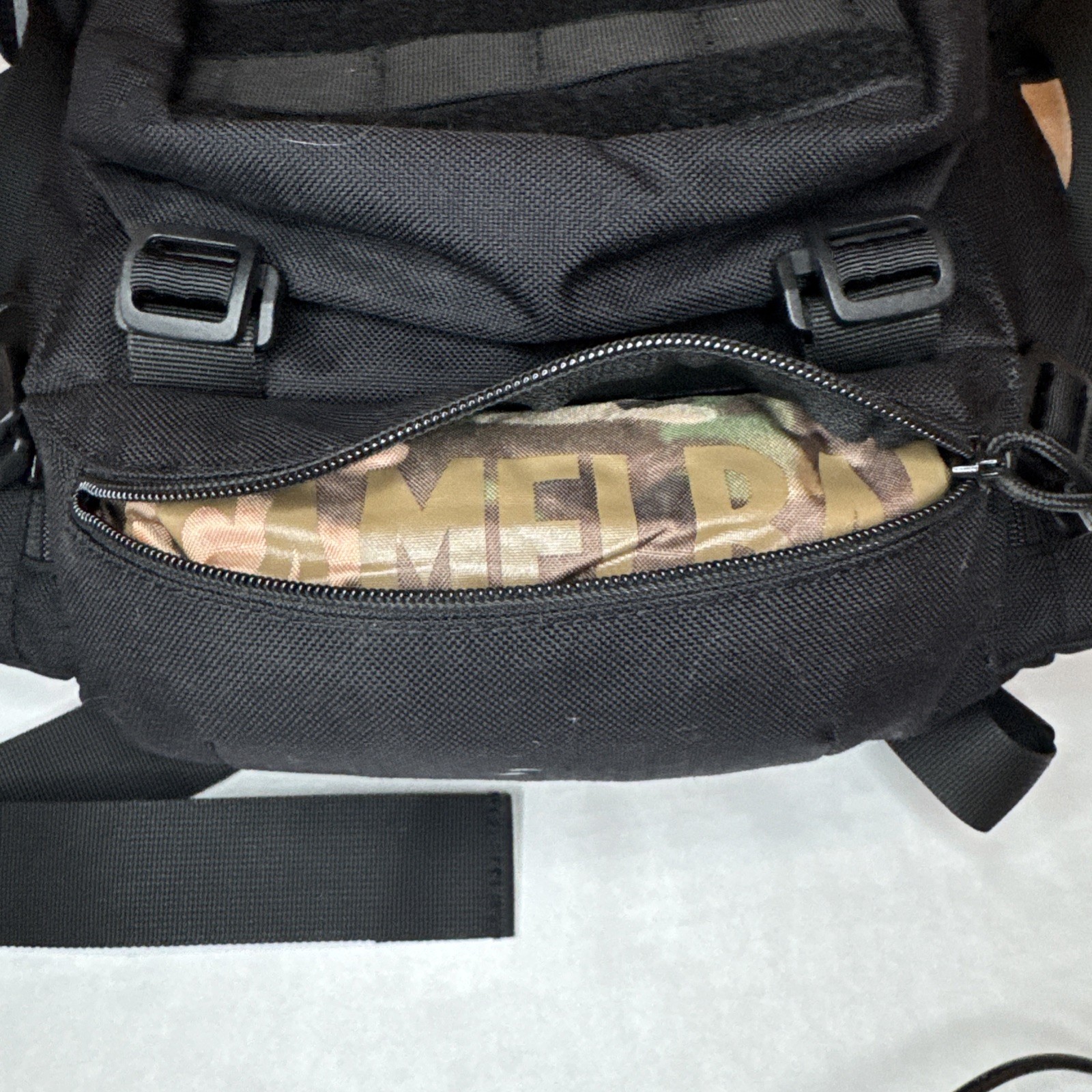 CamelBak Maximum Gear Black Tactical Hydration Pack 64oz Bladder MOLLE Backpack