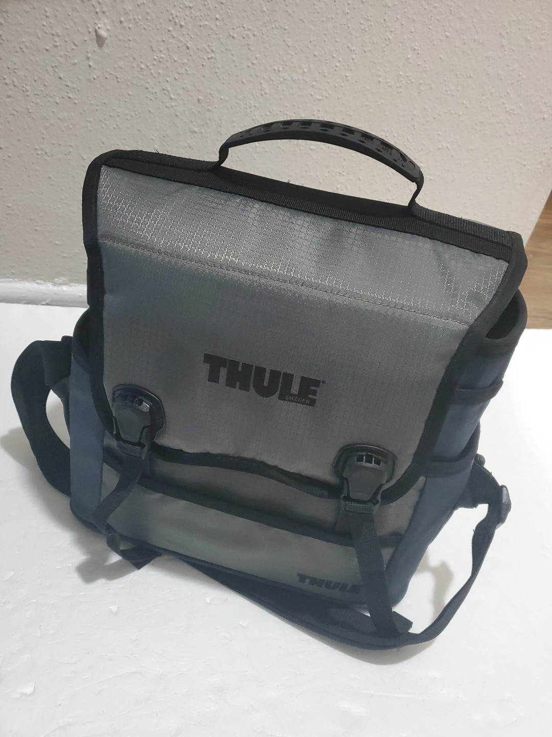 Thule Cooler Caddy, Blue, Insulated, Cup Holder, Carry Strap bag