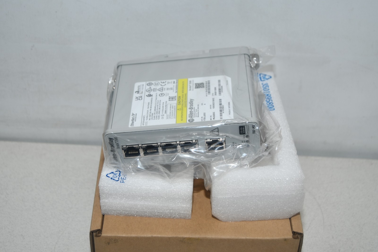 ^ AB 1783-LMS5 Stratix 2500 Lightly Managed Ethernet Switch Module #X8447