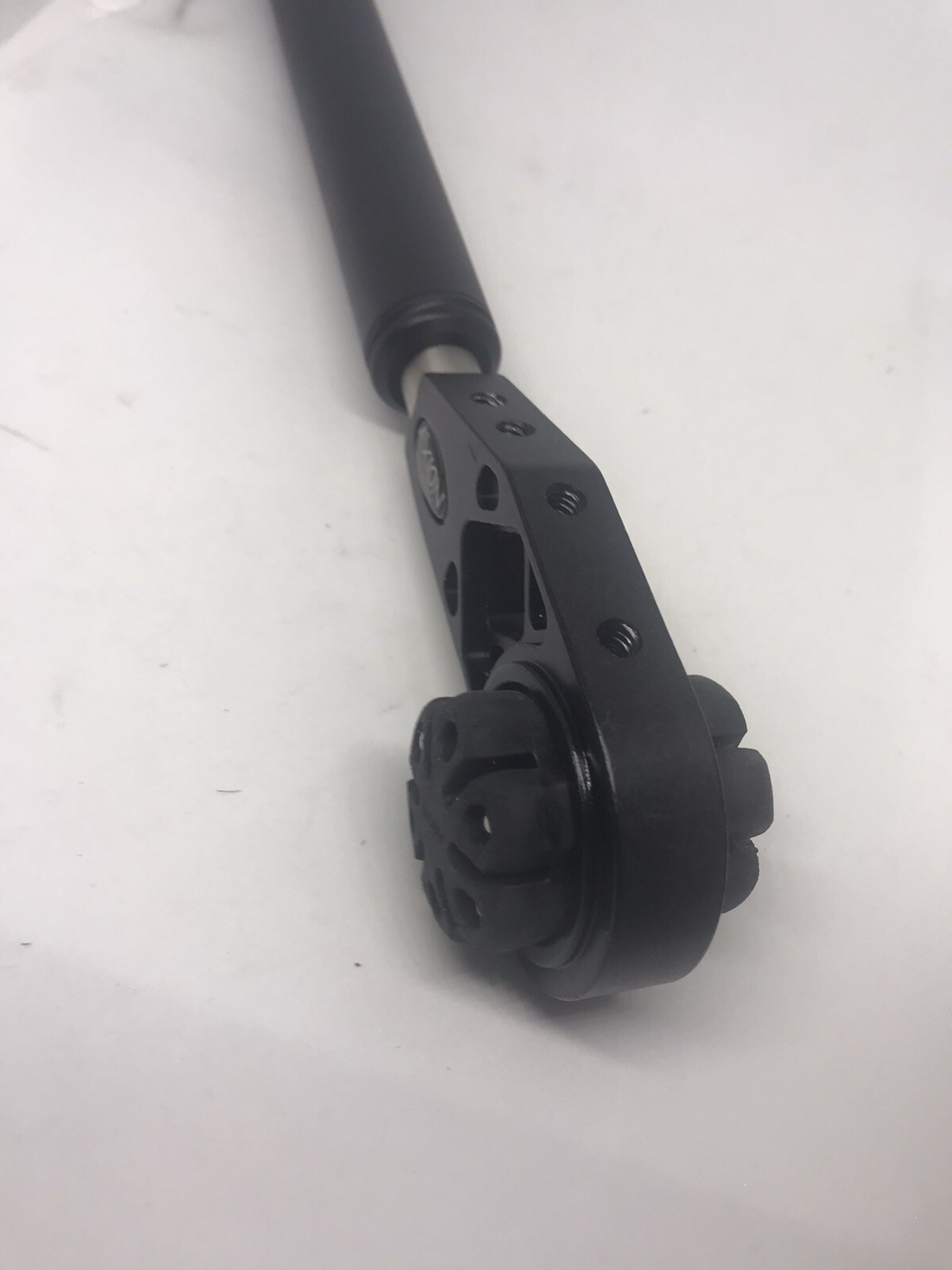 Axion Cloud 3" Bow Stabilizer- BLACK and 6in carbon extension