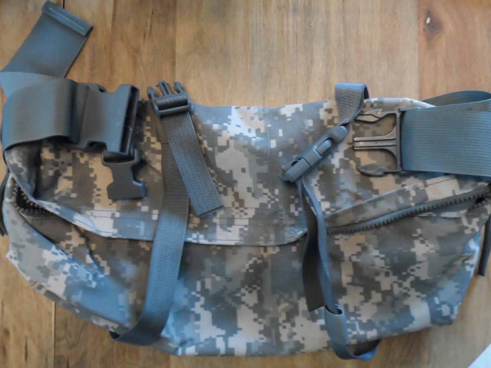 U.S. MILITARY MOLLE II WAIST PACK