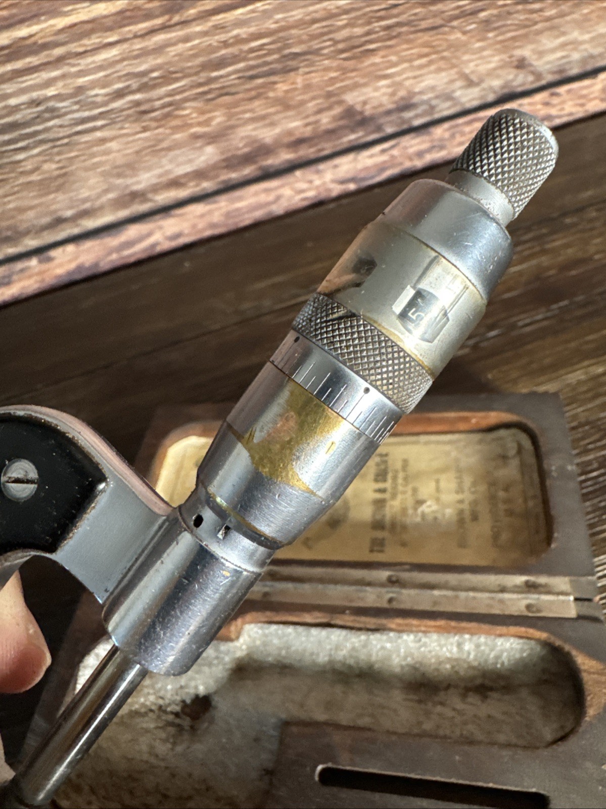 Brown & Sharpe 0-1 inch Outside Micrometer w/Box (Model 200, 0.0001" Resolution)