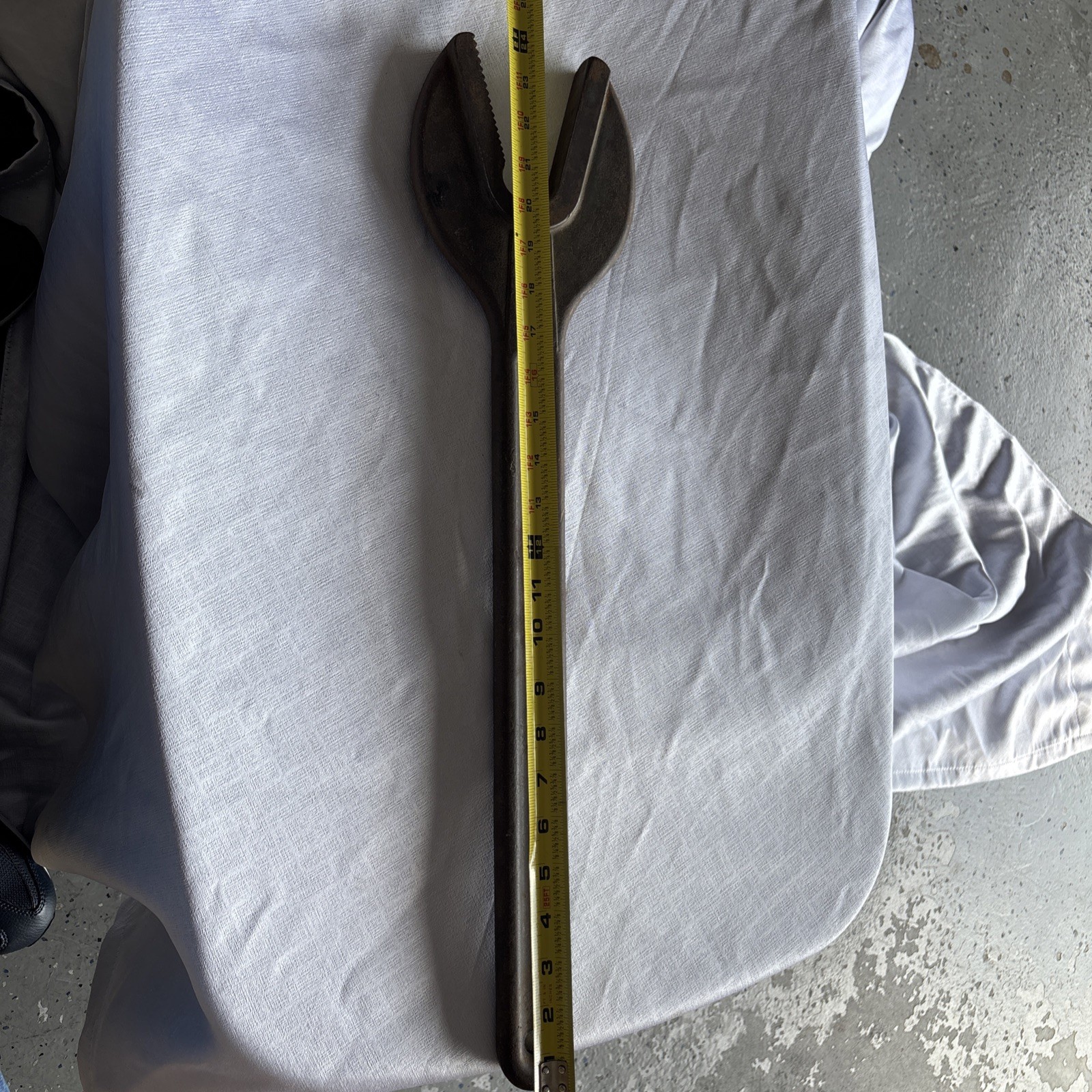Vintage Armstrong 373 Alligator Pipe Wrench 24" USA Heavy Duty