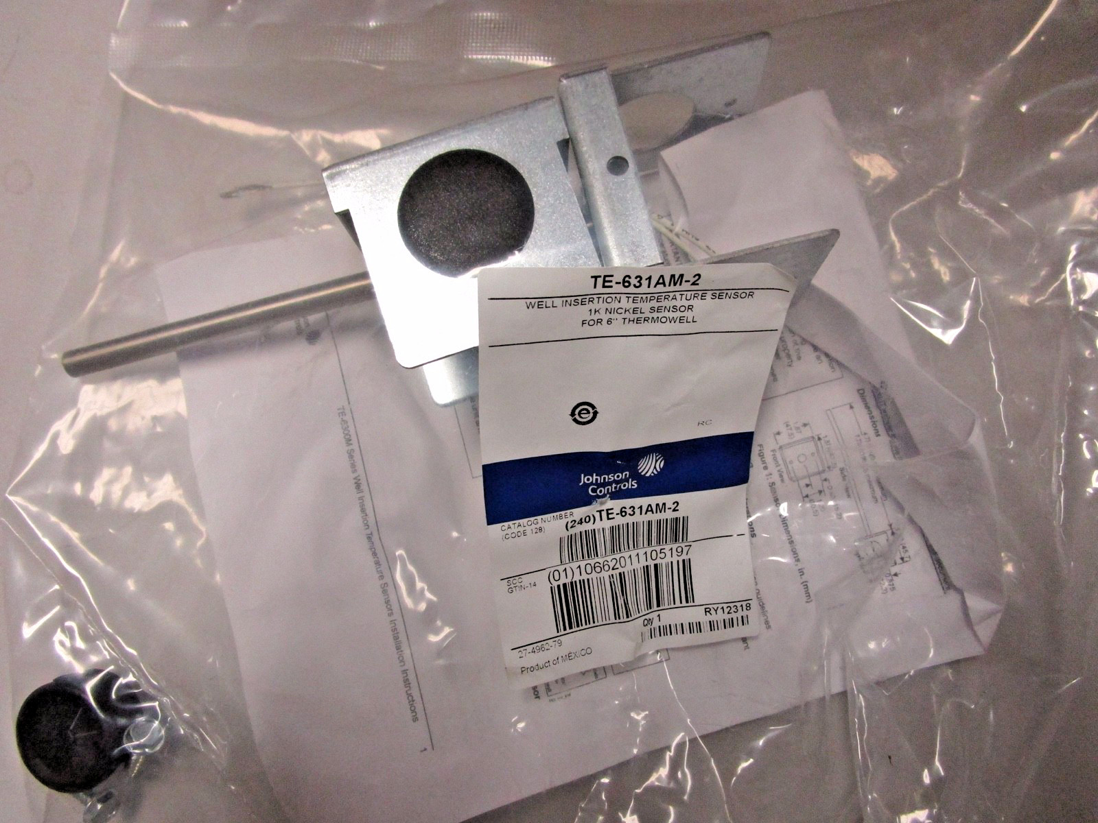 JOHNSON CONTROLS 6" WELL INSERTION TEMPERATURE SENSOR w/METAL COVER #TE-631AM-2