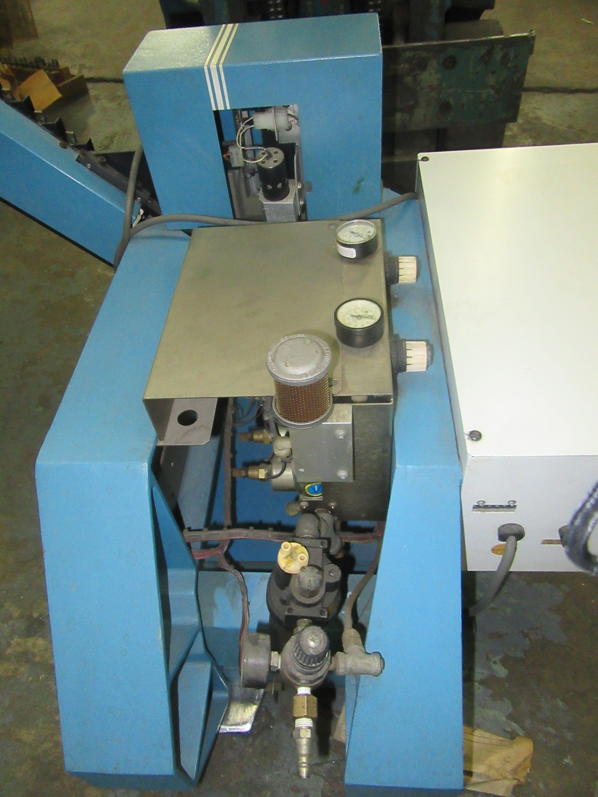 Amistar Model C1750 Semi Automatic Dip Inserter for Through Hole Insertion