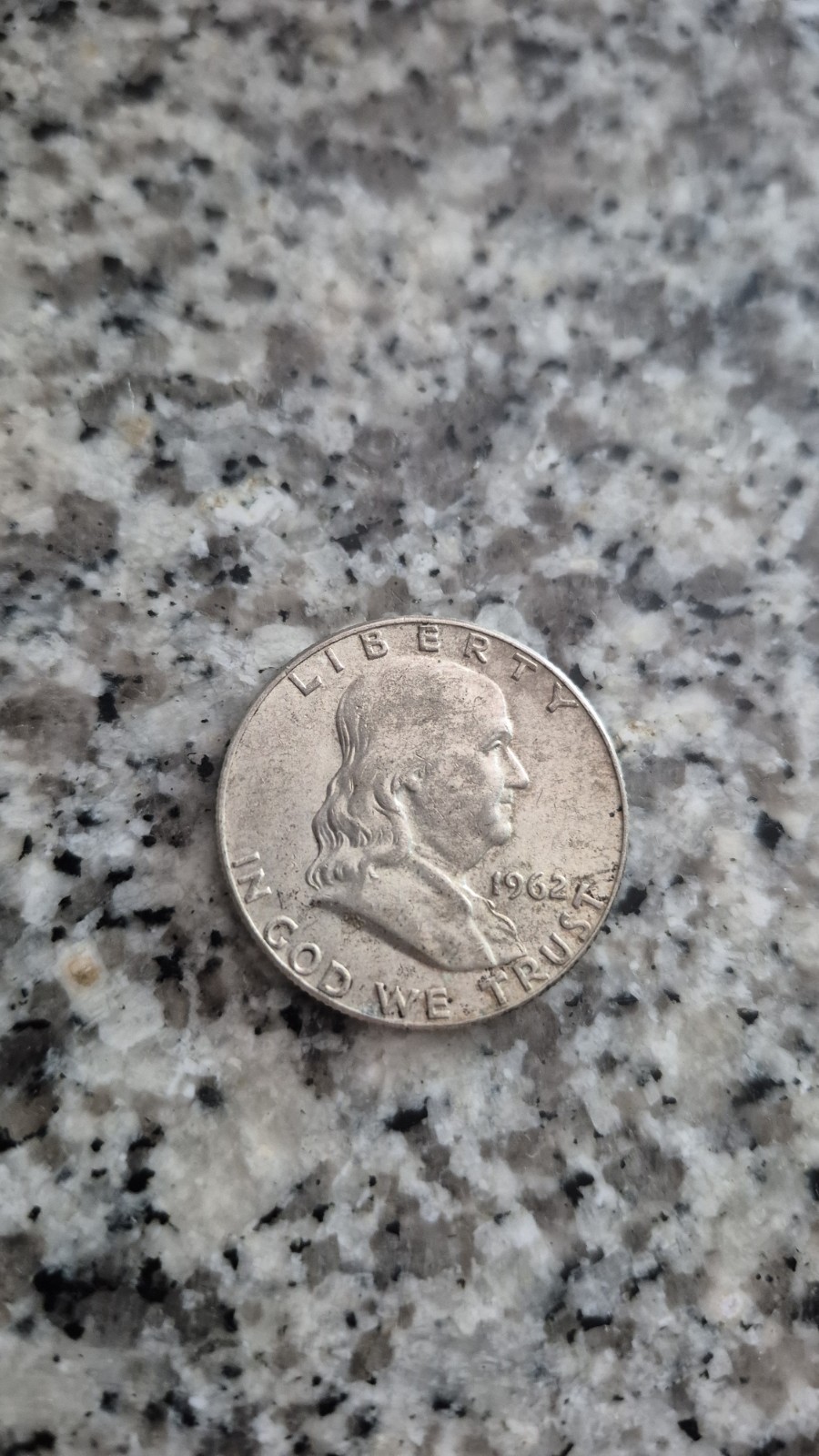 1962  BEN FRANKLIN DOLLAR - 90% SILVER - DENVER - NICE DETAIL