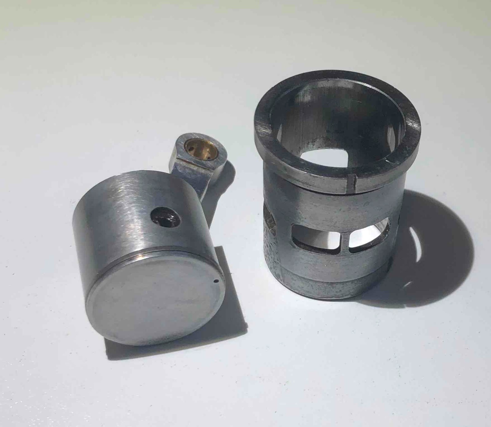 NEW - Super Tigre G51 Piston, Piston Ring, Liner, Piston Pin and Rod -RC Version