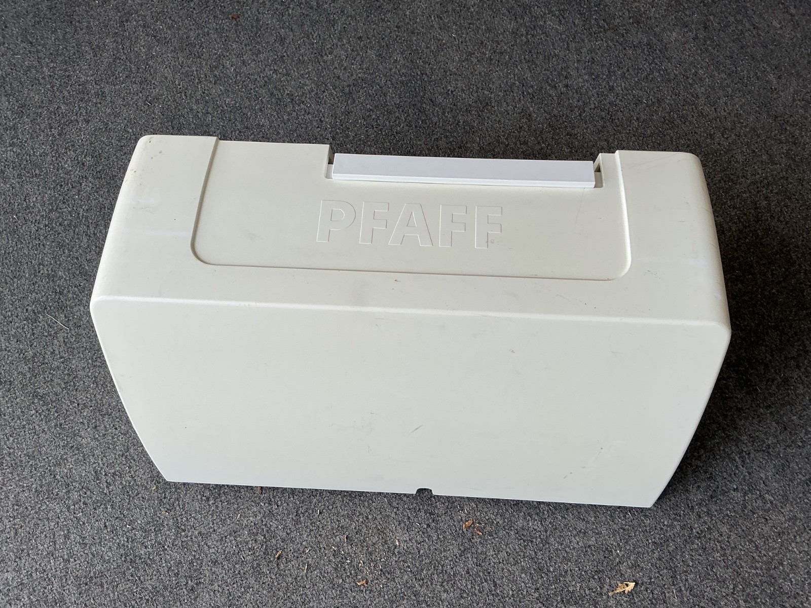 Pfaff Creative Vision 5.0: Computerized Sewing & Embroidery Machine & Accessorie