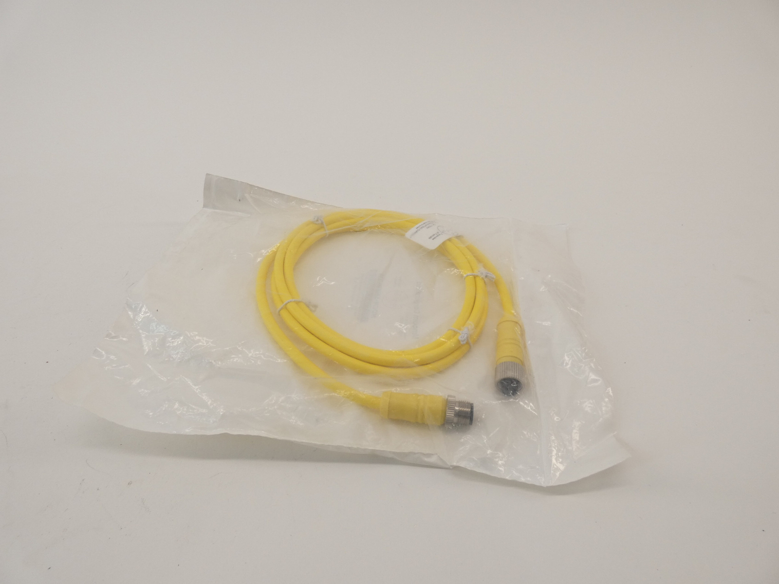 Mencom MDCM-5MFP-2M 5P Yellow Cordset 5P - NEW Surplus!