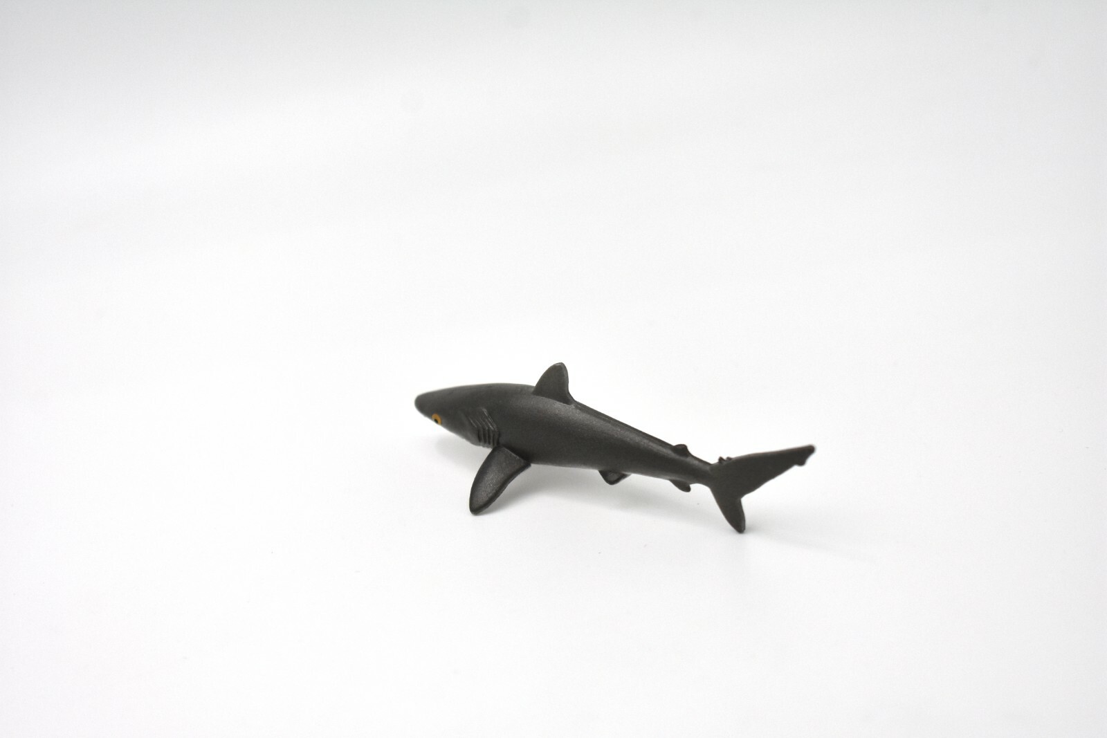 SILKY SHARK, PLASTIC REPLICA 3" SF02 B51